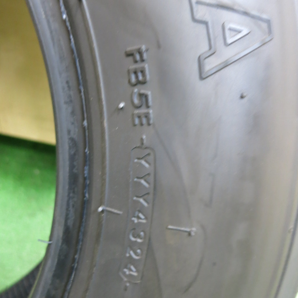新車外し!24年!1本★トラック タイヤ 205/75R16 113/111N ヨコハマ SUPER STEEL RY108B 16インチ★5090301ナノタ