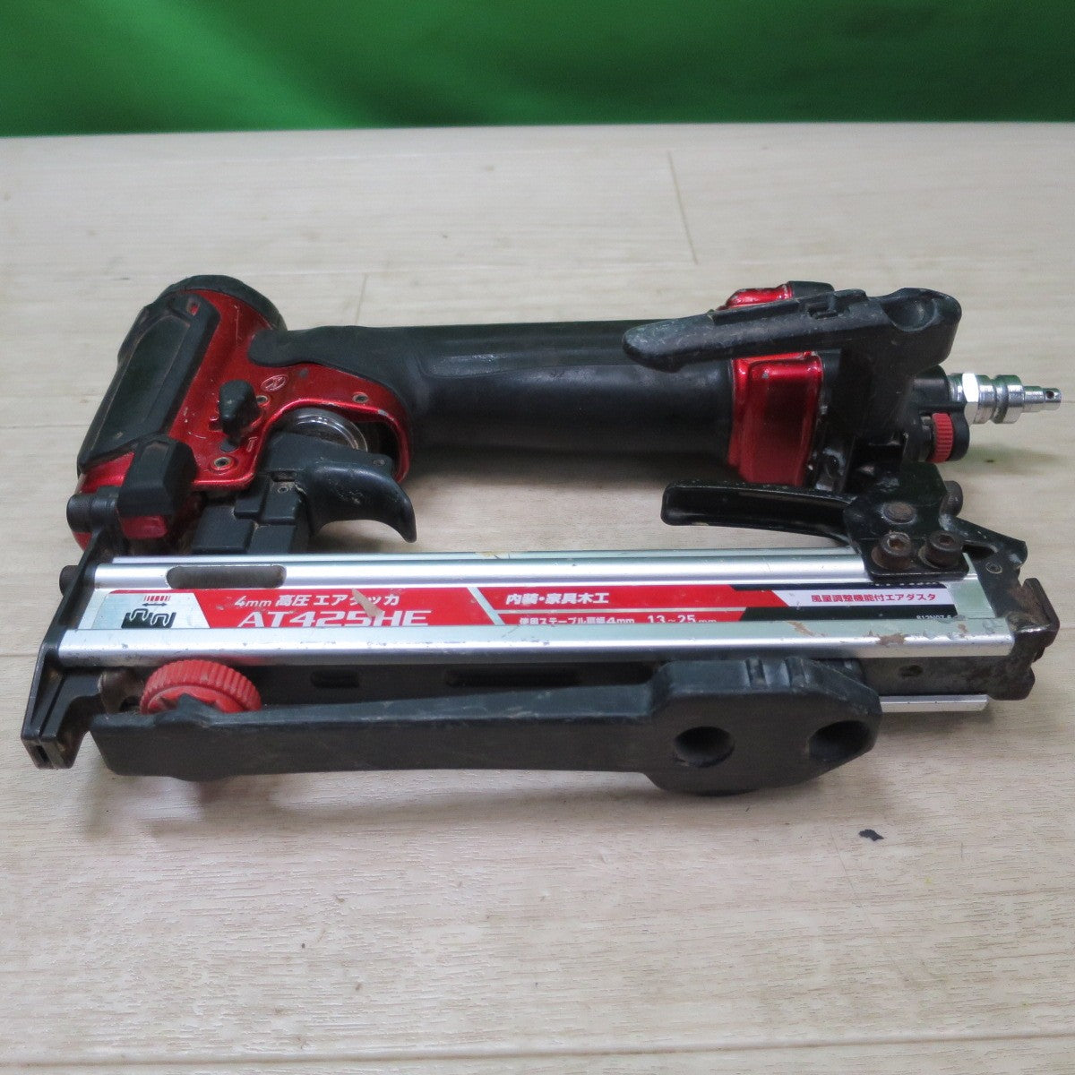 ☆マキタ 4mm 高圧 エア タッカ AT425HE タッカー エアー ツール 工具 makita☆