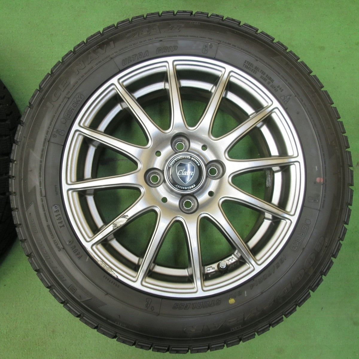 超バリ溝!キレイ!ほぼ10分★スタッドレス 165/70R14 グッドイヤー アイスナビ ZEA2 Claire クレール 14インチ PCD100/4H★5032408イス
