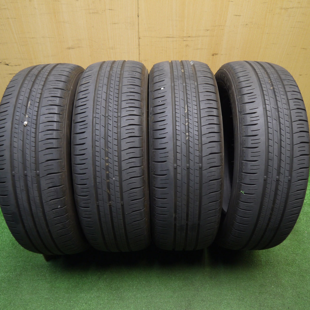新車外し!25年★205/60R16 ダンロップ エナセーブ EC300+ タイヤ 16インチ ノア ヴォクシー ステップワゴン 等★5121204Hノタ