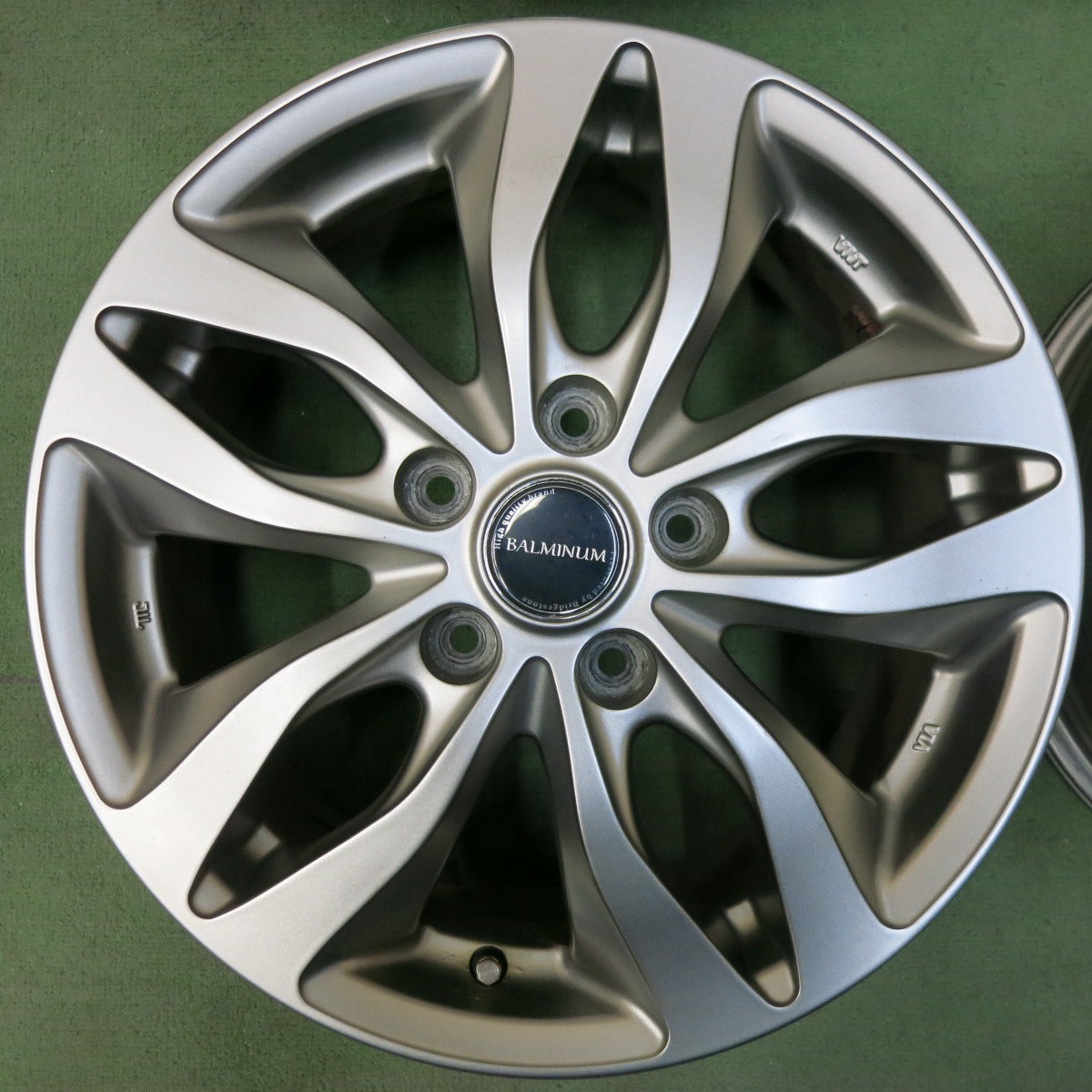 4本価格★BALMINUM バルミナ 16インチ ホイール 16×6.5J PCD114.3/5H★5042513SYホ
