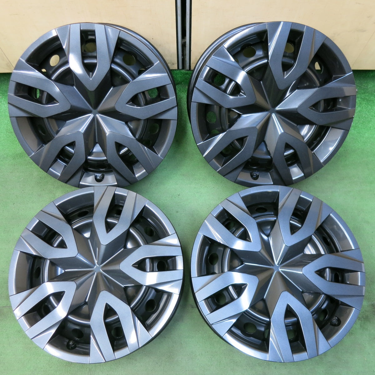新車外し★トヨタ 60系 プリウス 純正 スチール ホイール 17インチ 17×6.5J キャップ カバー 付き PCD114.3/5H★5043003SYホ