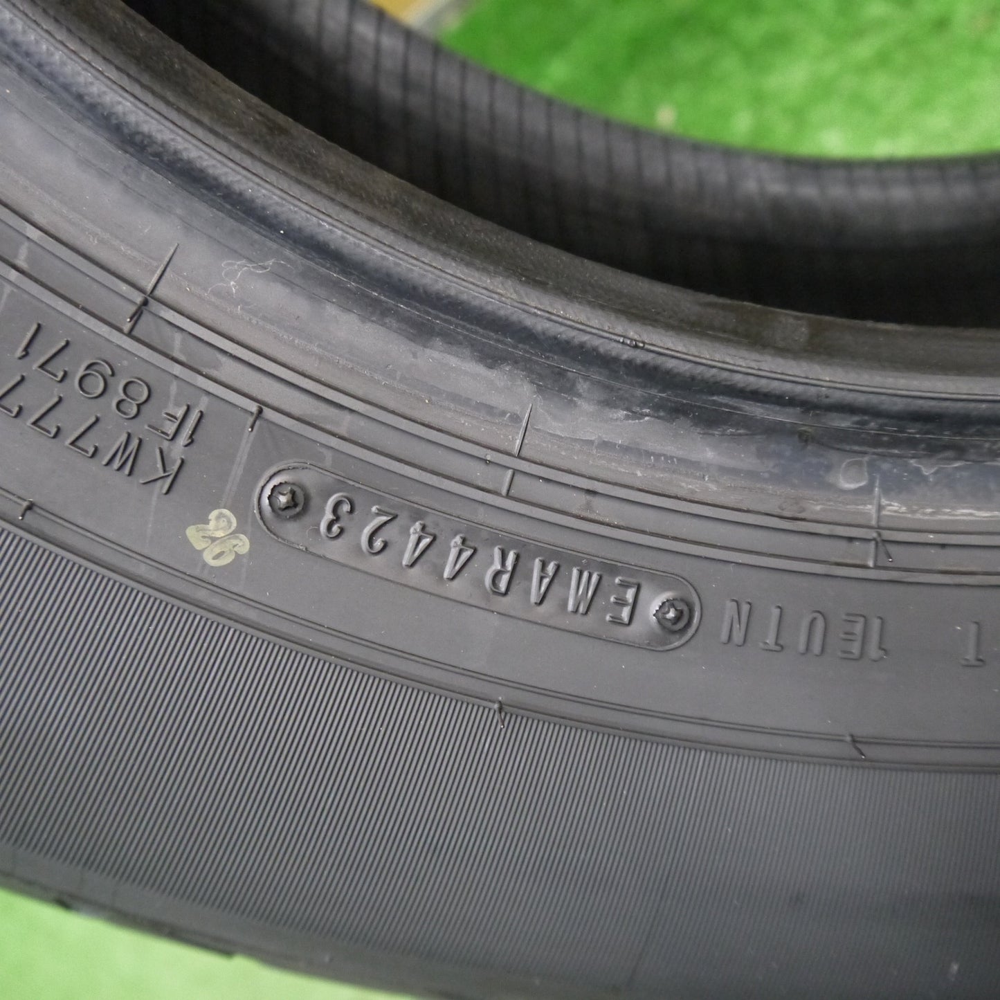 新車外し!23年!1本★195/80R15 ダンロップ AT20 グラントレック 15インチ タイヤ ジムニー シエラ ハイエース 等★5070808Hノタ