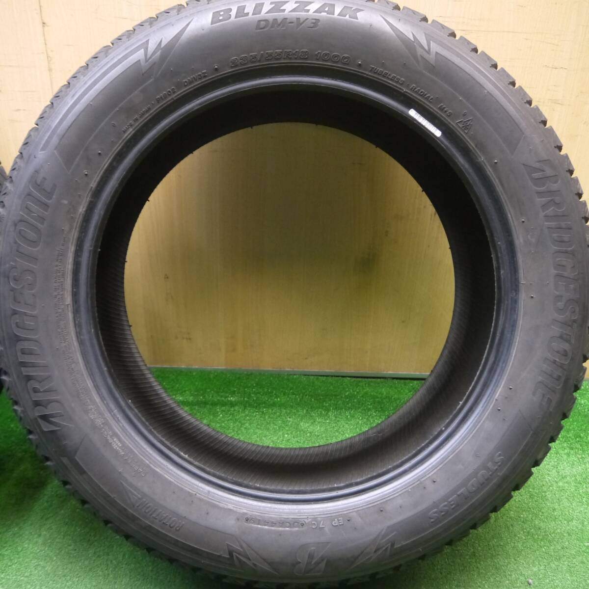 2本価格★スタッドレス 235/55R18 ブリヂストン ブリザック DM-V3 ハリアー RAV4 ヴァンガード レクサスNX等★5011716Hスタ