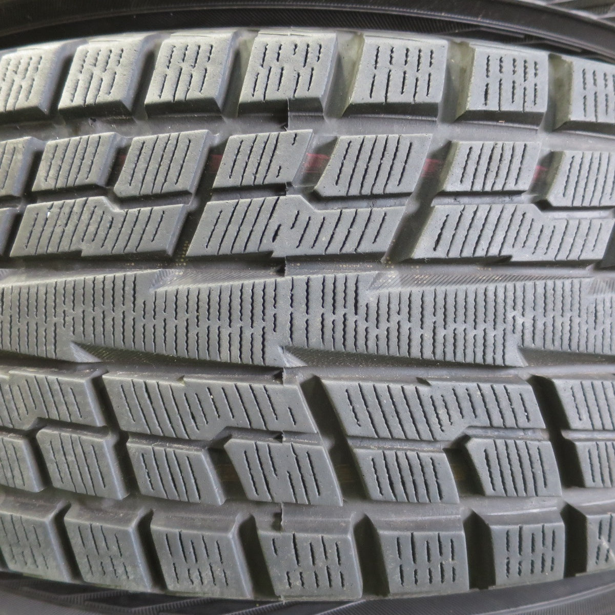 バリ溝!9.5分★スタッドレス 225/65R17 ヨコハマ ジオランダー i/T-S MANARAY SPORT マナレイ スポーツ 17インチ PCD114.3/5H★5051904イス