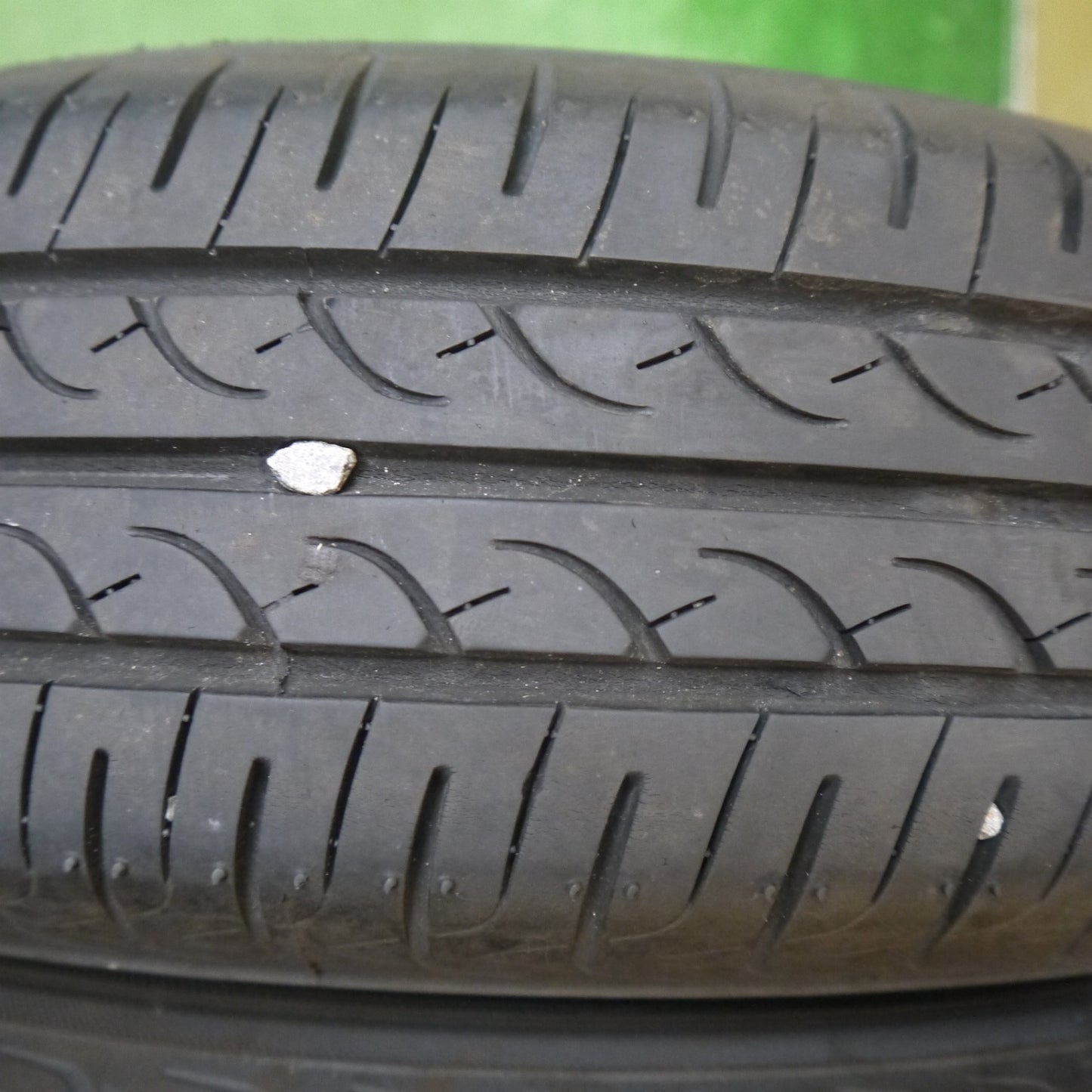 バリ溝!24年!9分★145/80R13 ヨコハマ ブルーアース AE01 BluEarth 13インチ タイヤ N-BOX タント ムーヴ ワゴンR ウェイク デイズ ムーブ 等★6033104Hノタ