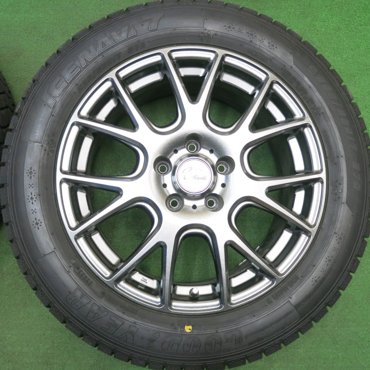超バリ溝!22年!キレイ!ほぼ10分★スタッドレス 225/55R17 グッドイヤー アイスナビ7 Verthandi ヴェルザンディ ヴェルサンディ 17インチ PCD114.3/5H★5042704HAス