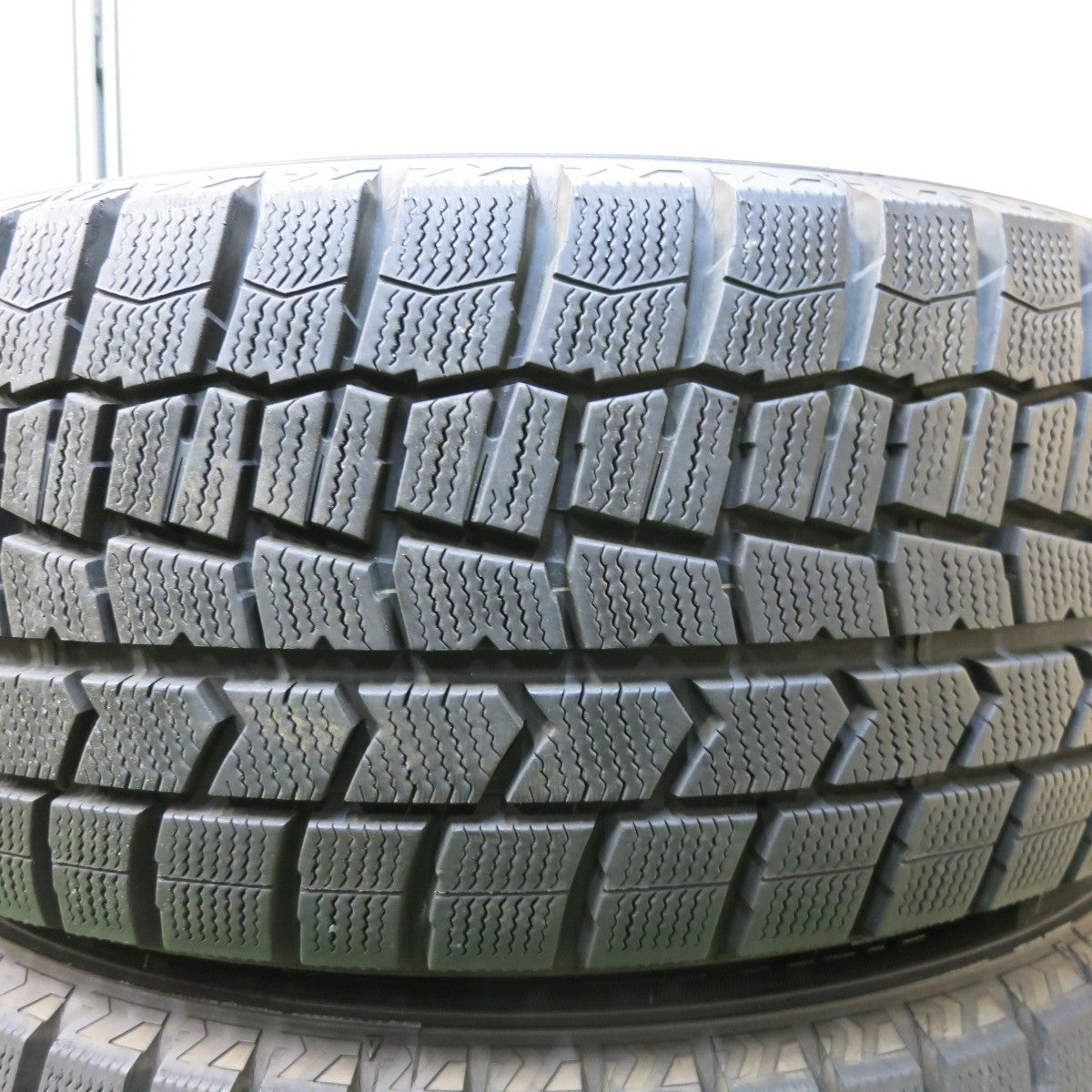 バリ溝!キレイ!9.5分★ベンツ 等 AGA TARGA 225/55R17 スタッドレス ダンロップ ウインターマックス WM02 17インチ PCD112/5H★4121108SYス