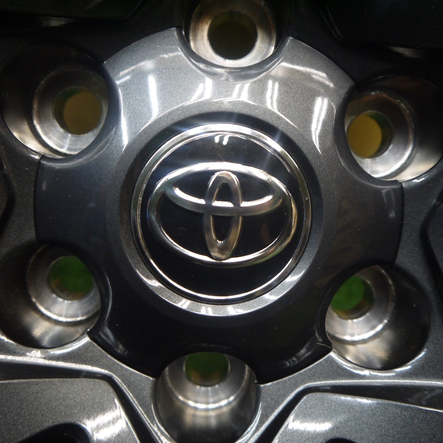 新車外し★トヨタ GUN125 ハイラックス Z グレード 純正 ホイール 17インチ 17×7.5J PCD139.7/6H★5082702Hホ