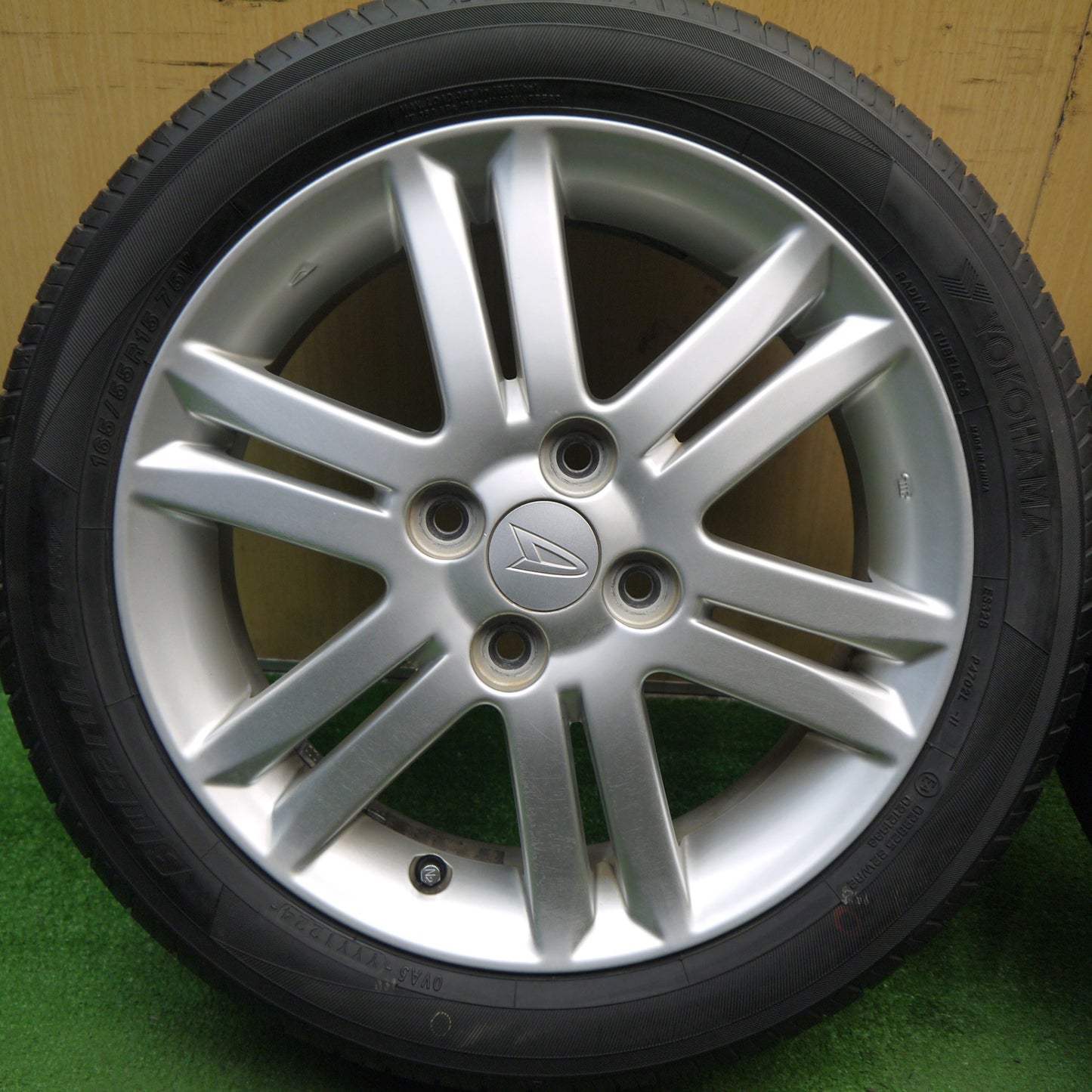 4本価格!24年★ダイハツ ムーヴ タント カスタム タフト 等 純正 165/55R15 ヨコハマ BluEarth-ES ES32 15インチ PCD100/4H★5061611Hノ