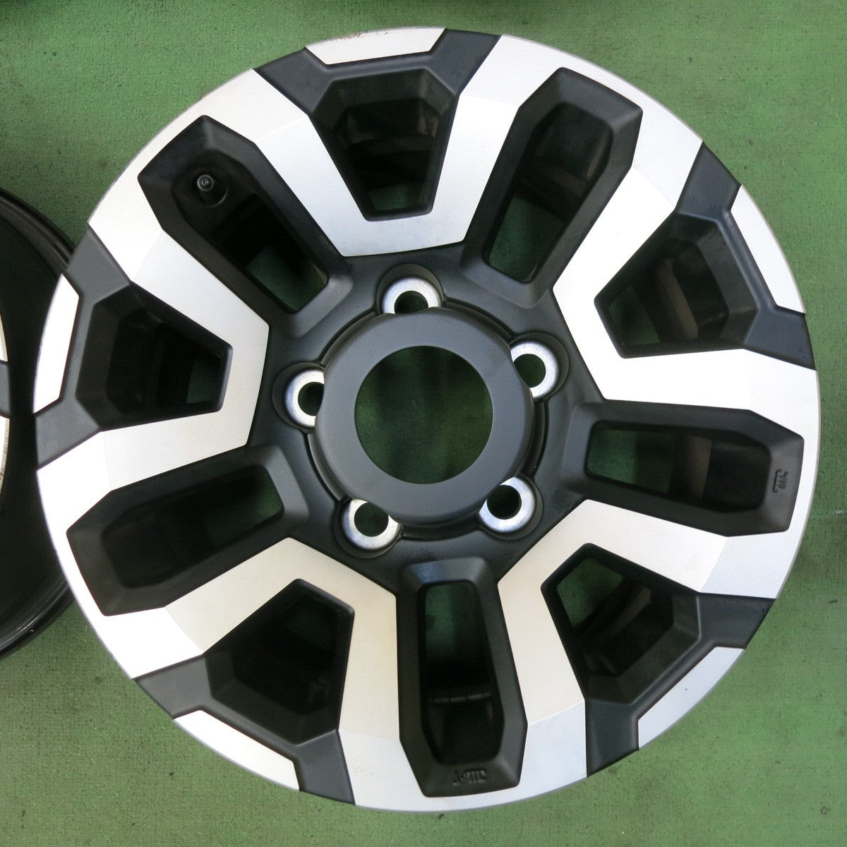 新車外し★トヨタ ランクル 70 純正 ホイール 16インチ 16×7J PCD150/5H★5082002SKホ