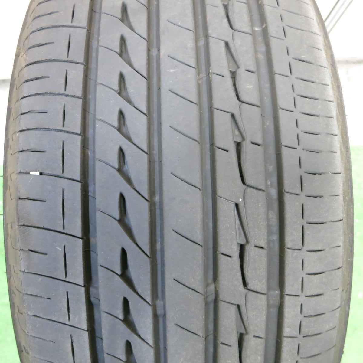 バリ溝!23年!8.5分!1本★225/45R18 ブリヂストン レグノ GR-X2 タイヤ 18インチ クラウン マークX 等★5072902ナノタ