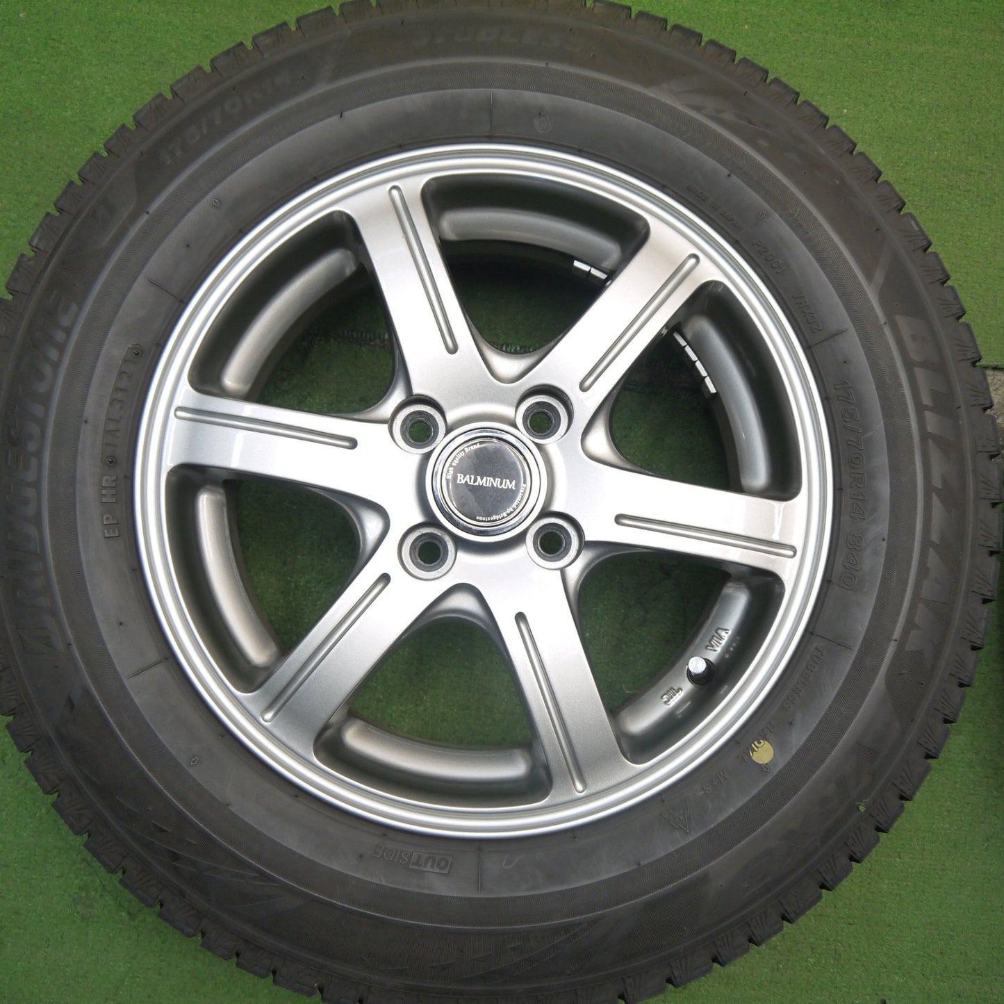 キレイ!21年★スタッドレス 175/70R14 ブリヂストン ブリザック VRX3 BALMINUM バルミナ 14インチ PCD100/4H★5061107Hス