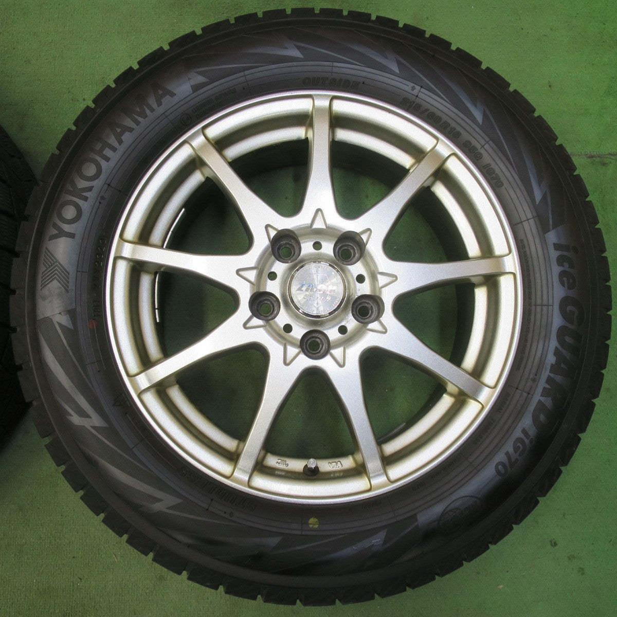 バリ溝!23年!9.5分以上★スタッドレス 215/60R16 ヨコハマ アイスガード iG70 ZACK Sport-9 MONZA ザック モンツァ 16インチ PCD114.3/5H★5092310イス