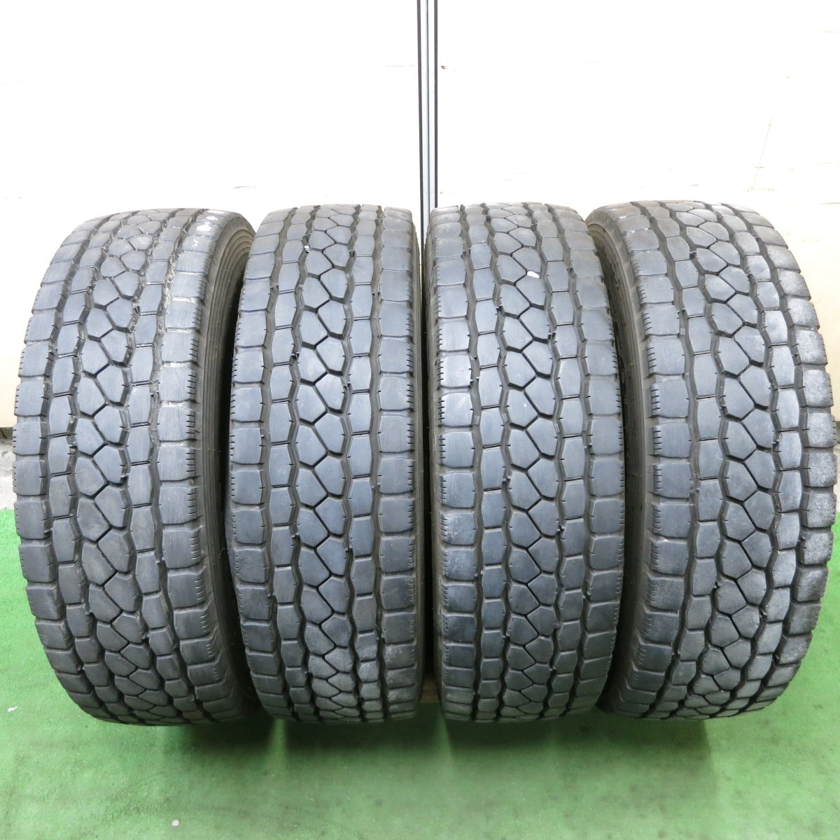 バリ溝!25年!9分★トラック タイヤ 245/70R19.5 136/134J ブリヂストン エコピア M801Ⅱ ミックス オールシーズン 19.5インチ★5122905ナスタ