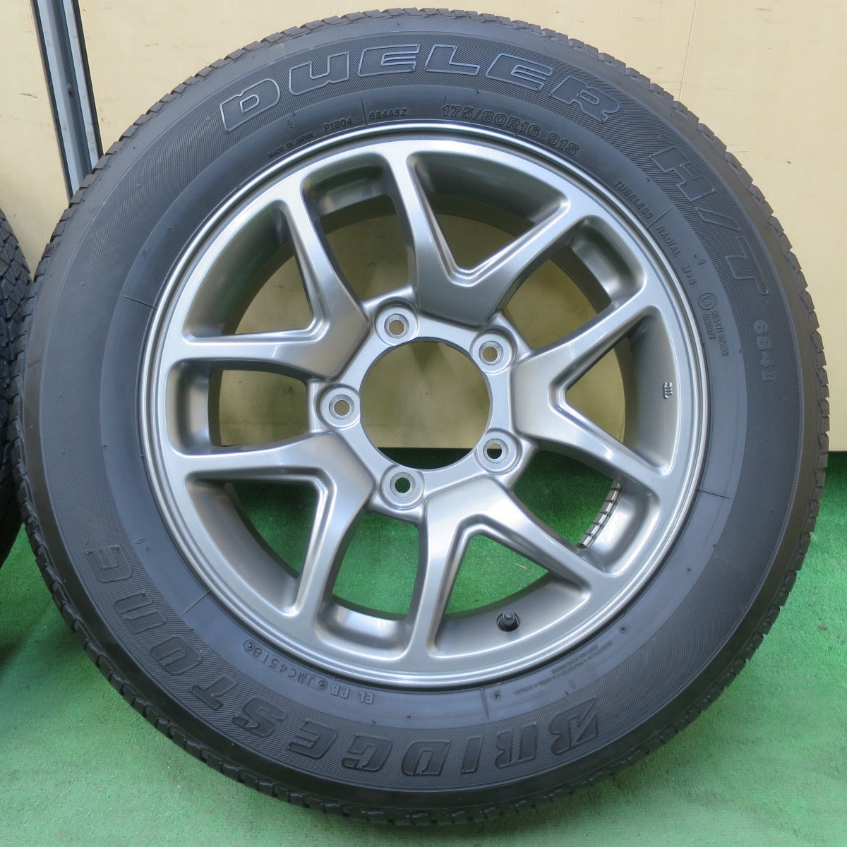 バリ溝!キレイ!9分★スズキ JB64 ジムニー 純正 175/80R16 ブリヂストン デューラー H/T 684Ⅱ 16インチ PCD139.7/5H★5090609イノ