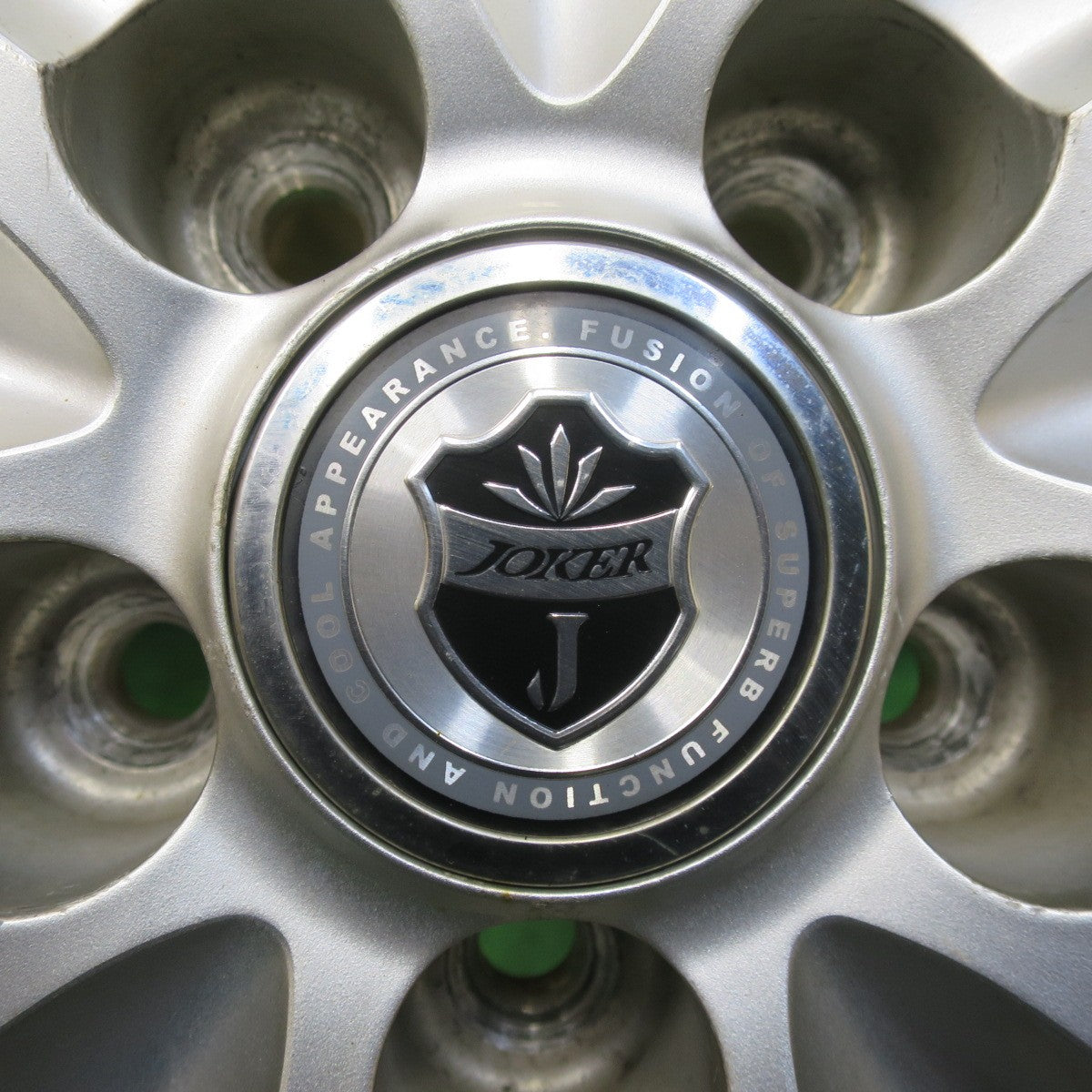 バリ溝!22年!9分★フォレスター 等 215/60R16 スタッドレス ブリヂストン ブリザック VRX2 JOKER ジョーカー 16インチ PCD100/5H★5042606イス