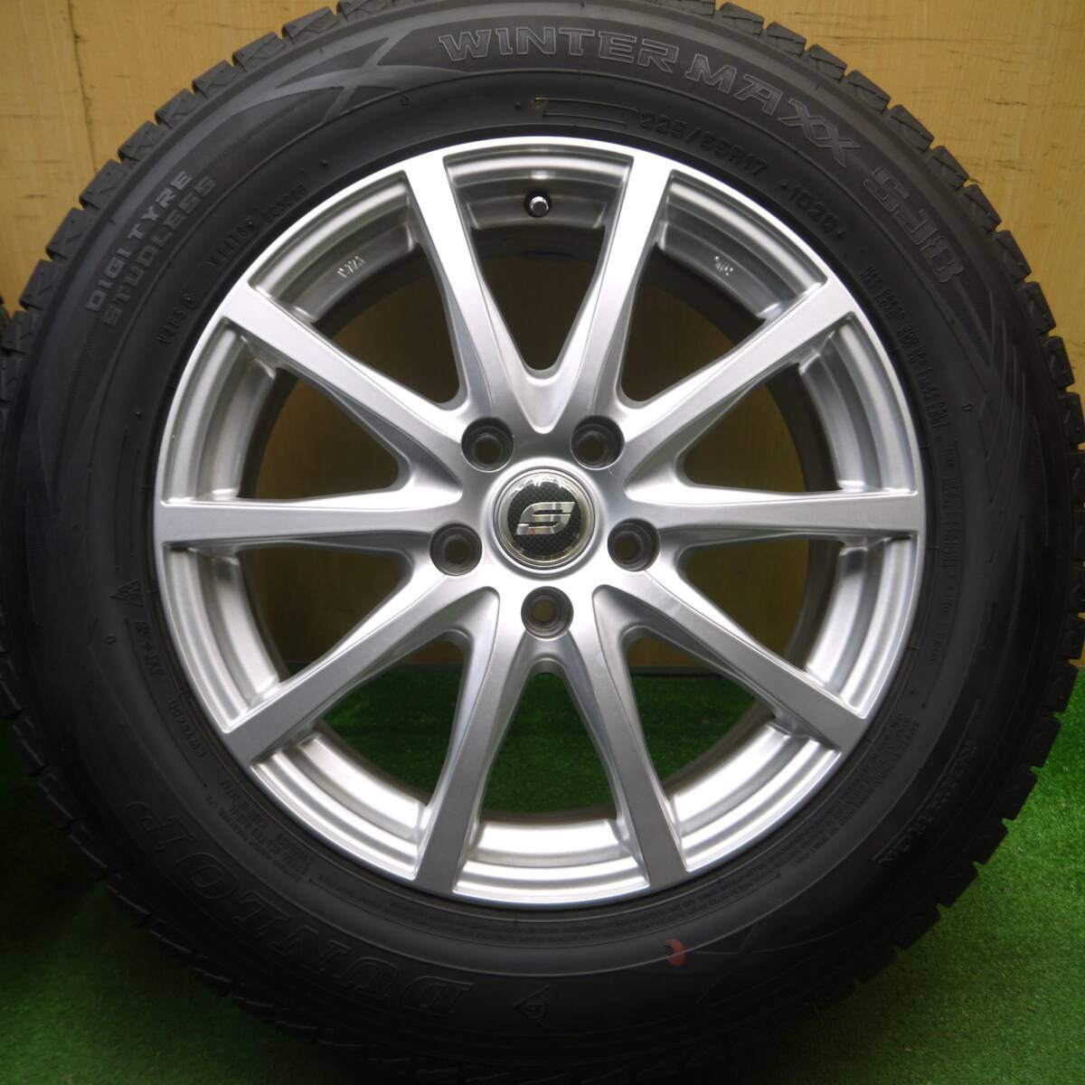 バリ溝!キレイ!9分★スタッドレス 225/65R17 ダンロップ ウインターマックス SJ8 STRANGER ストレンジャー 17インチ PCD114.3/5H★5030407Hス