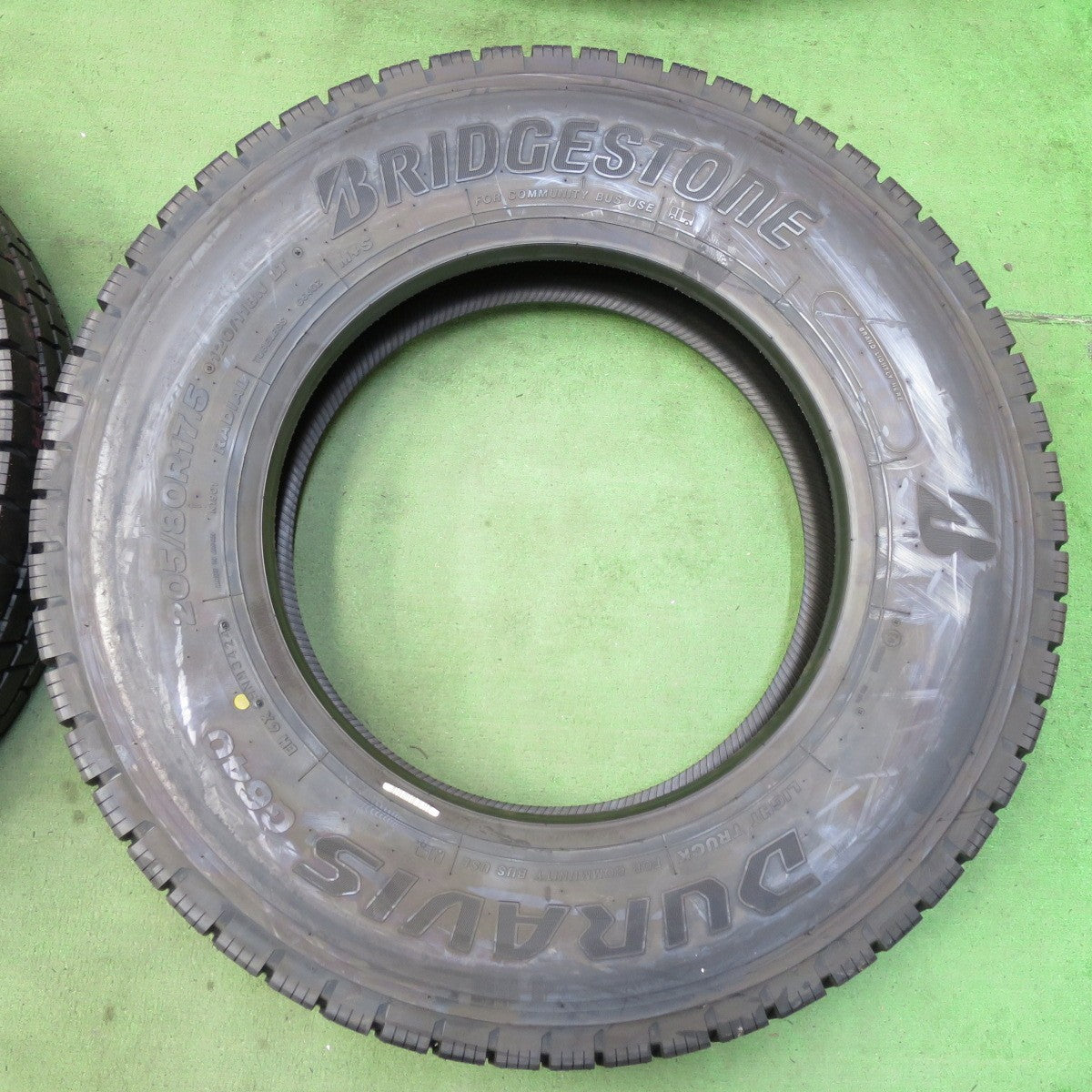 未使用!24年★トラック タイヤ 205/80R17.5 120/118N ブリヂストン デュラビス G640 DURAVIS 17.5インチ★5063005イノタ
