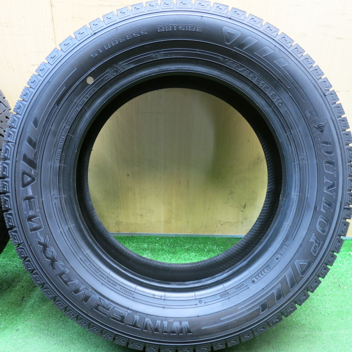 バリ溝!25年!ほぼ10分◎スタッドレス 195/65R15 ダンロップ ウインターマックス 03 タイヤ 15インチ プリウス ノア ヴォクシー 等◎6101510HAスタ