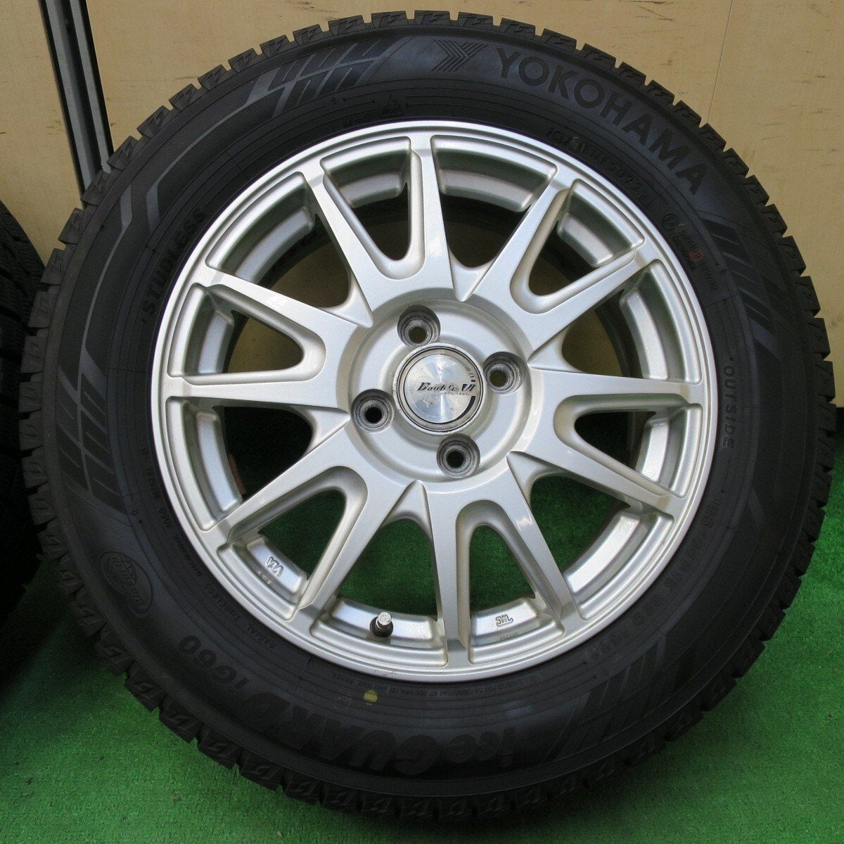 バリ溝!22年!9.5分★スタッドレス 185/65R15 ヨコハマ iG60 Double VI ECO LABEL KOSEI PCD100/4H★4061103イス