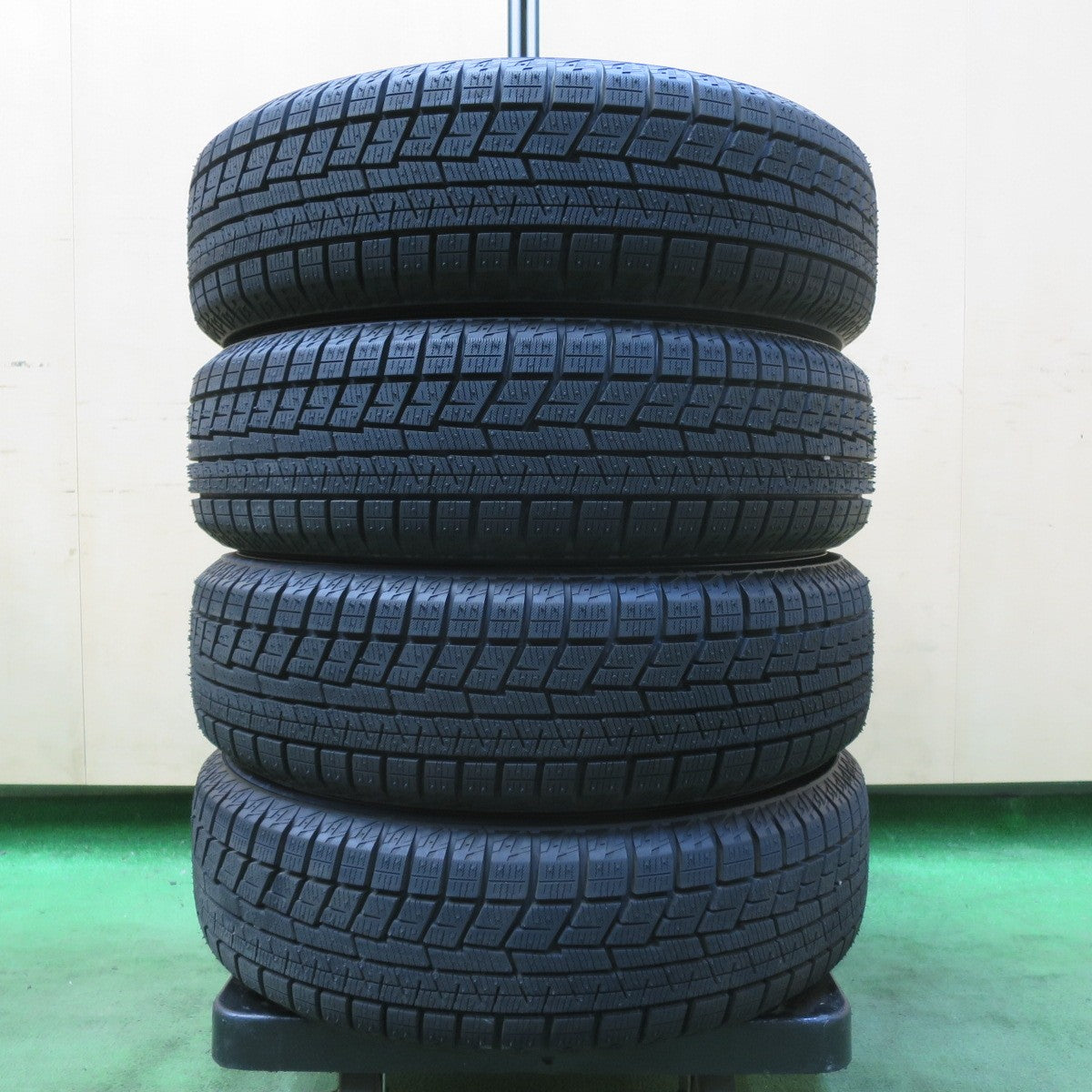 タイヤほぼ未使用!22年★スタッドレス 155/65R14 ヨコハマ アイスガード iG60 LAYCEA レイシア 14インチ PCD100/4H★5080601イス