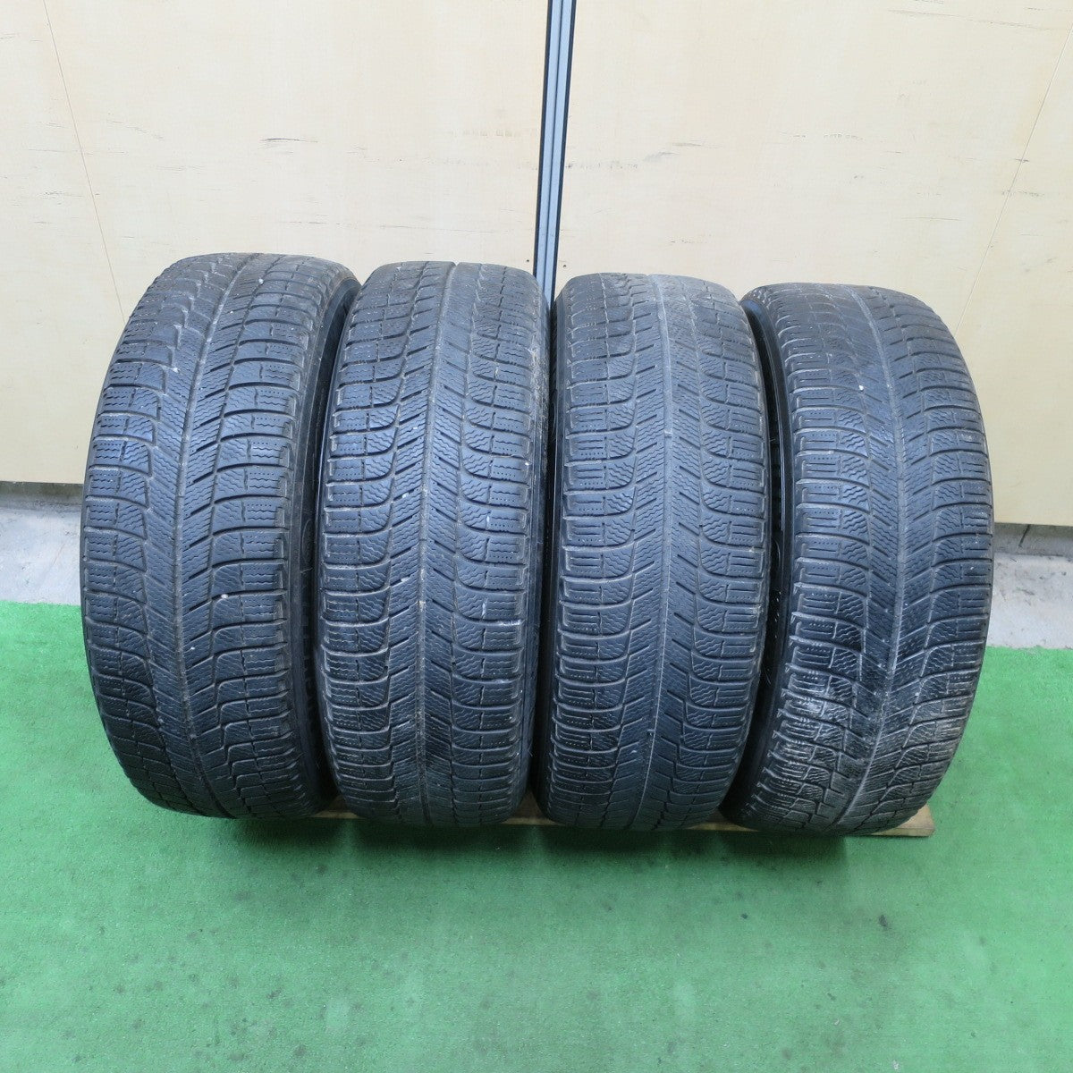 4本価格★トヨタ 20系 アルファード ヴェルファイア 純正 215/60R17 スタッドレス ミシュラン X-ICE XI3 17インチ PCD114.3/5H★5090402TTス