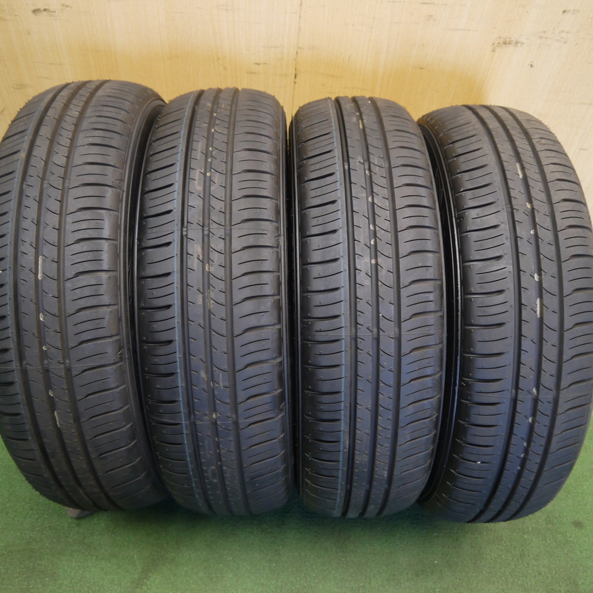 新車外し!26年★165/60R15 ダンロップ エナセーブ EC300+ タイヤ 15インチ ハスラー フレアクロスオーバー デリカミニ 等★6061505Hノタ