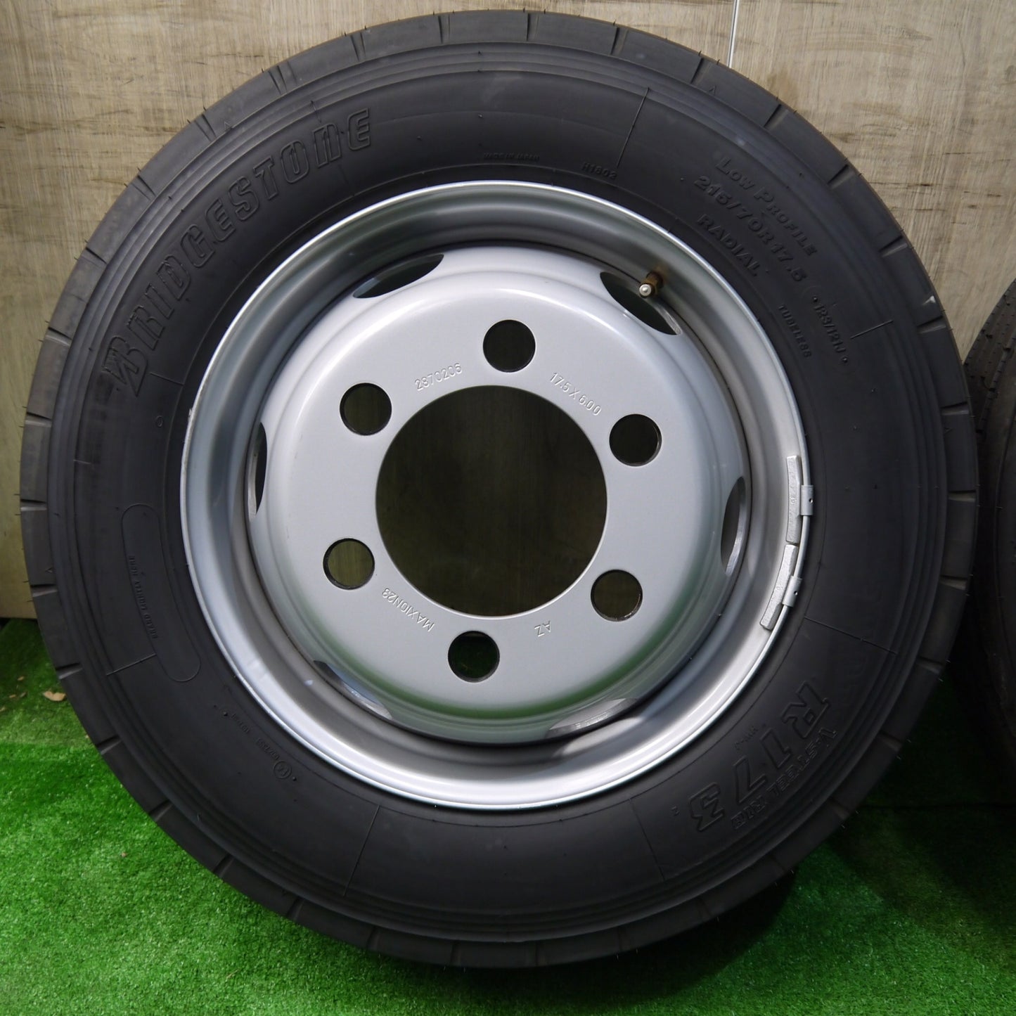 新車外し!22年!2本★日野 デュトロ 純正 スチール MAXION23 215/70R17.5 123/121J ブリヂストン R173 17.5インチ PCD222.25/6H★5050201クノ