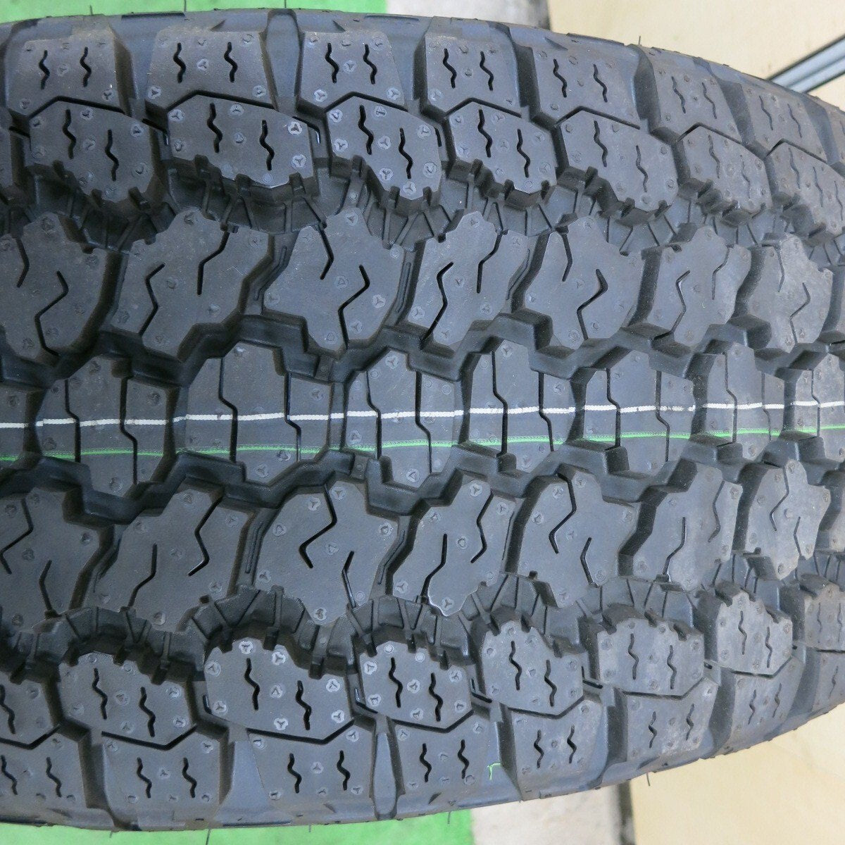 未使用24年1本★ランドローバー ディフェンダー 純正 255/60R20 グッドイヤー ラングラー ALL-TERRAIN PCD120/5H★5031902ナノ