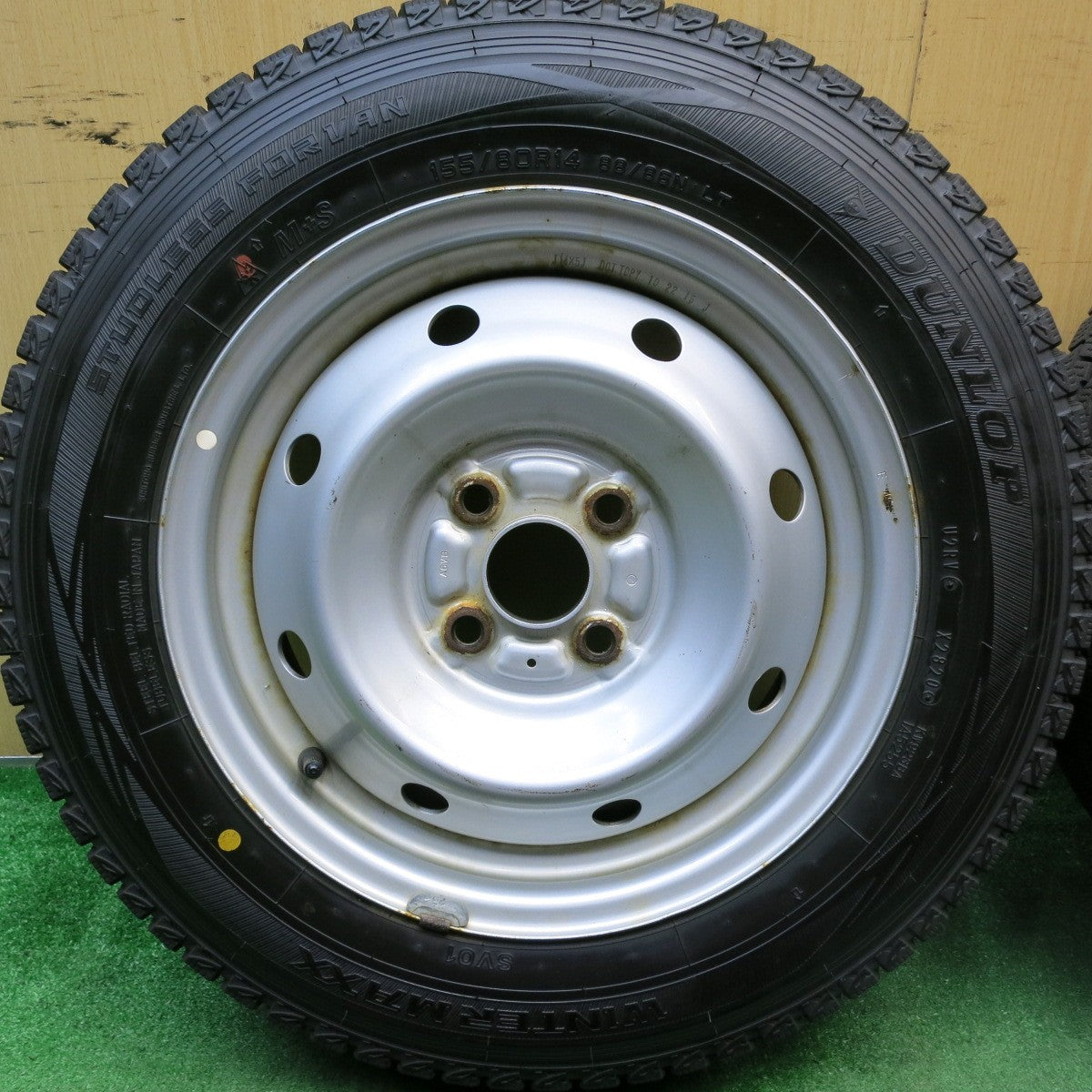 バリ溝!9.5分★トヨタ サクシード 純正 TOPY スチール 155/80R14 88/86N スタッドレス ダンロップ ウインターマックス SV01 14インチ PCD100/4H★5080203HAス
