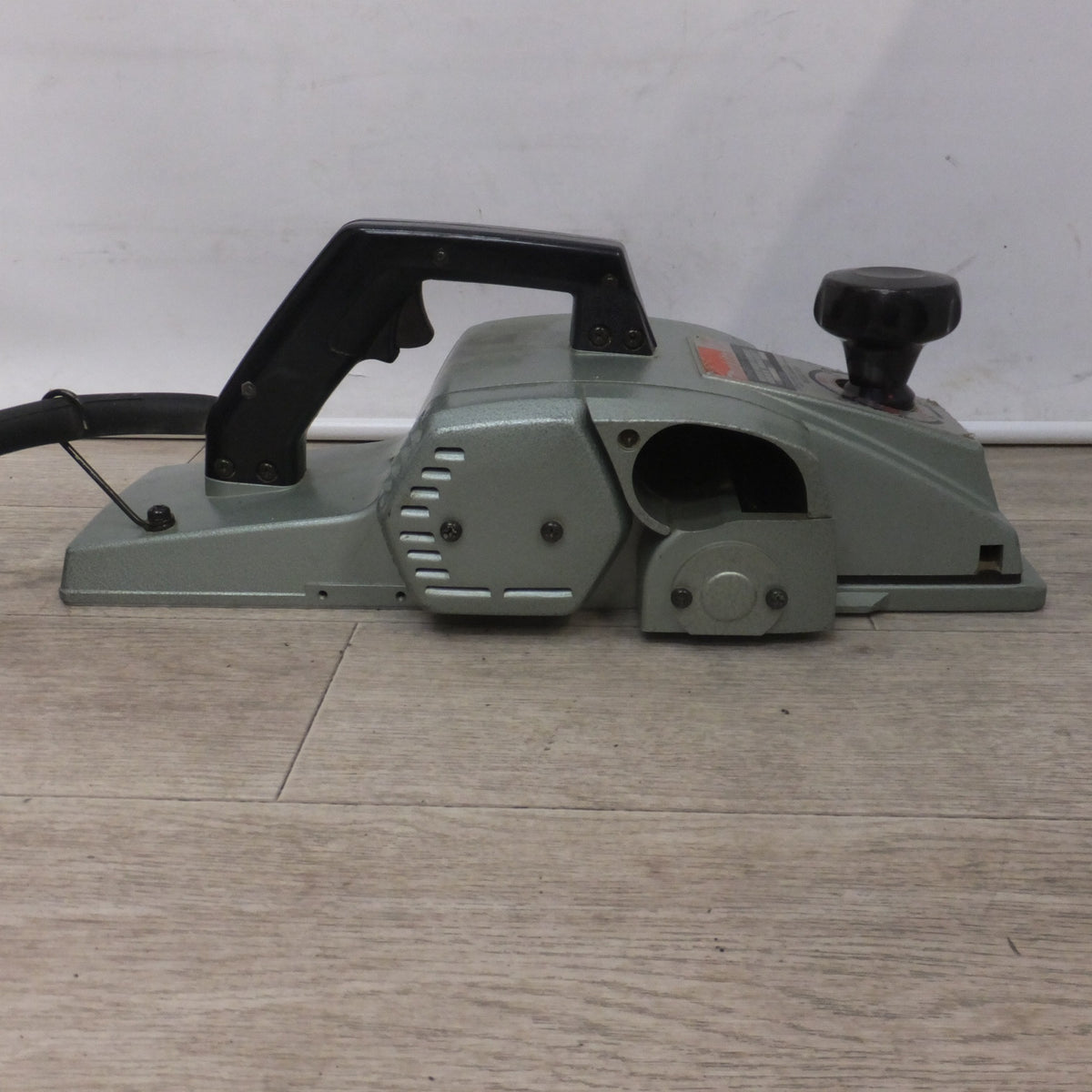 ★マキタ makita 155mm 電子カンナ 1805C 有効切削幅 155mm 100V 14A 50-60Hz 1100W 12000/min★