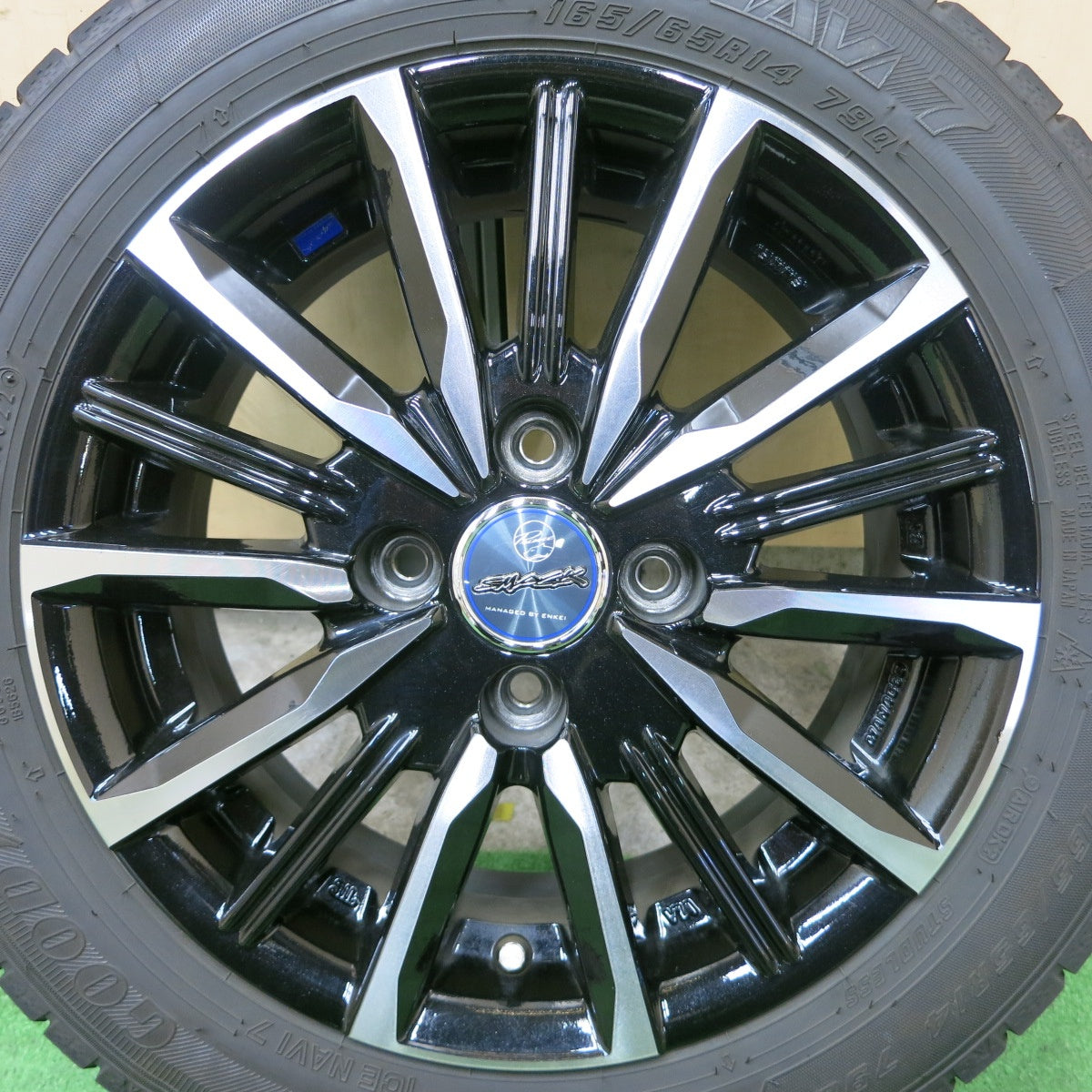 バリ溝!22年!キレイ!9分!1本★スタッドレス 165/65R14 グッドイヤー アイスナビ7 SMACK ENKEI 14インチ スマック エンケイ PCD100/4H★5051402ナス