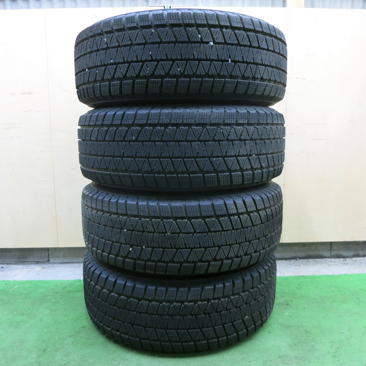 バリ溝!23年!キレイ!9.5分★スタッドレス 265/65R17 ブリヂストン ブリザック DM-V3 社外 アルミ 17インチ PCD139.7/6H★6011303ナス