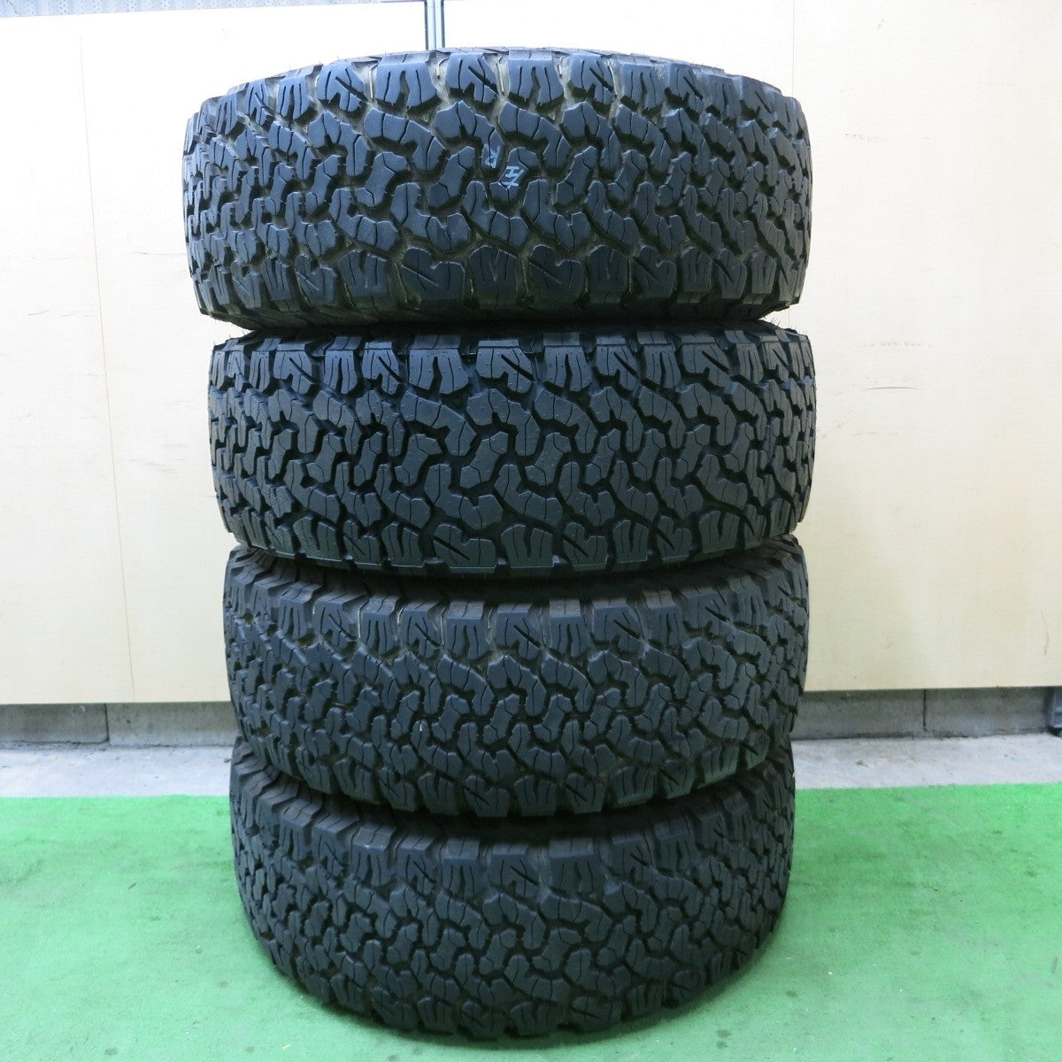 バリ溝 24年 綺麗★クリムソン MG マーテルギア ヴァンパイア 265/65R17 BFグッドリッチ T/A KO2 PCD139.7/6H★5031503ナノ