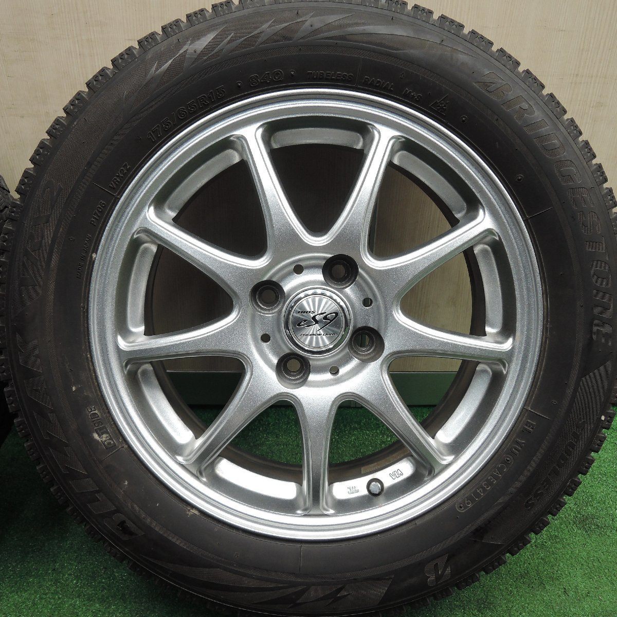 キレイ★スタッドレス 175/65R15 ブリヂストン ブリザック VRX2 DIOS es9 15インチ PCD100/4H★3122802HAス
