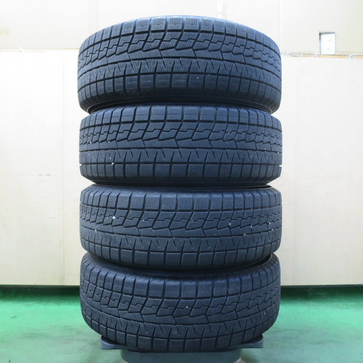 バリ溝!23年!9.5分以上★スタッドレス 215/60R16 ヨコハマ アイスガード iG70 ZACK Sport-9 MONZA ザック モンツァ 16インチ PCD114.3/5H★5092310イス