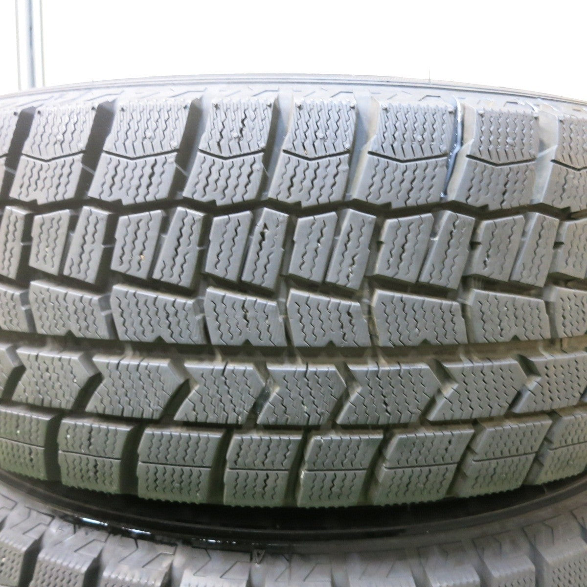 バリ溝!キレイ!9.5分以上★レアマイスター プレミックス アマルフィ 195/65R16 スタッドレス ダンロップ ウインターマックス WM02 16インチ PCD100/4H★4110807SYス