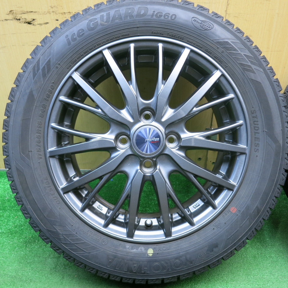 バリ溝!キレイ!9分★スタッドレス 175/65R15 ヨコハマ アイスガード iG60 ravrion RM01 ラブリオン 15インチ PCD100/4H★5042208TNス