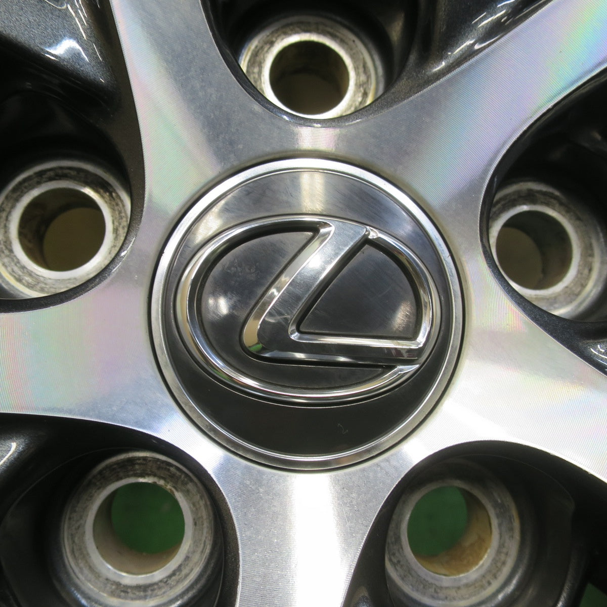 センサー付!バリ溝!キレイ!8.5分★レクサス 20系 RX 純正 235/65R18 スタッドレス ブリヂストン ブリザック DM-V3 18インチ PCD114.3/5H★5092701イス