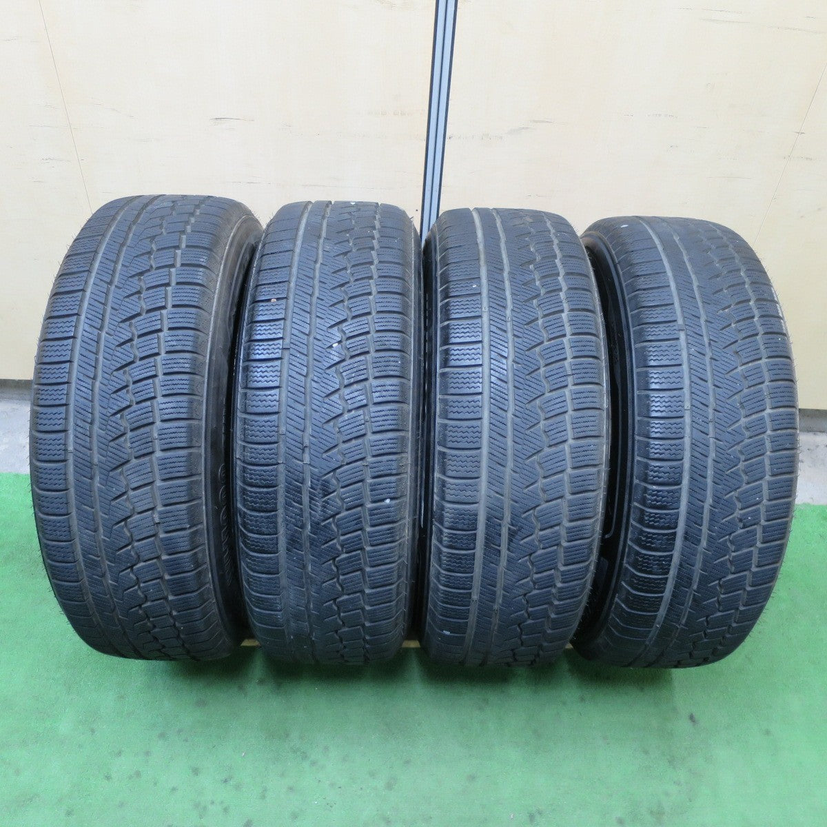 バリ溝!9.5分★スタッドレス 225/65R17 ジーテックス WH1000 SUV Verthandi ヴェルサンディ ヴェルザンディ 17インチ PCD114.3/5H★5090102TTス