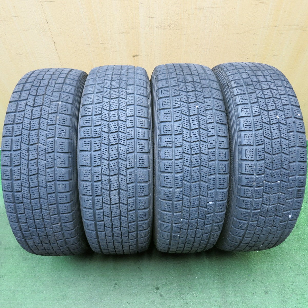 バリ溝!キレイ!9.5分★スタッドレス 205/60R16 ファルケン エスピア EPZ GMach 16インチ PCD114.3/5H★5092008HAス
