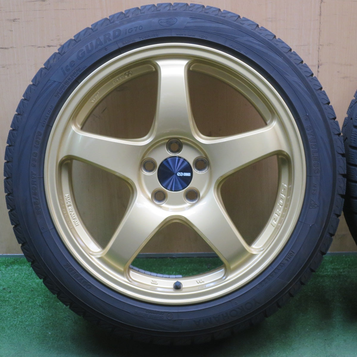 バリ溝!22年!キレイ!9分★ENKEI PF05 86 BRZ 等 205/50R17 スタッドレス ヨコハマ アイスガード iG70 エンケイ 17インチ PCD100/5H★5092901NJス