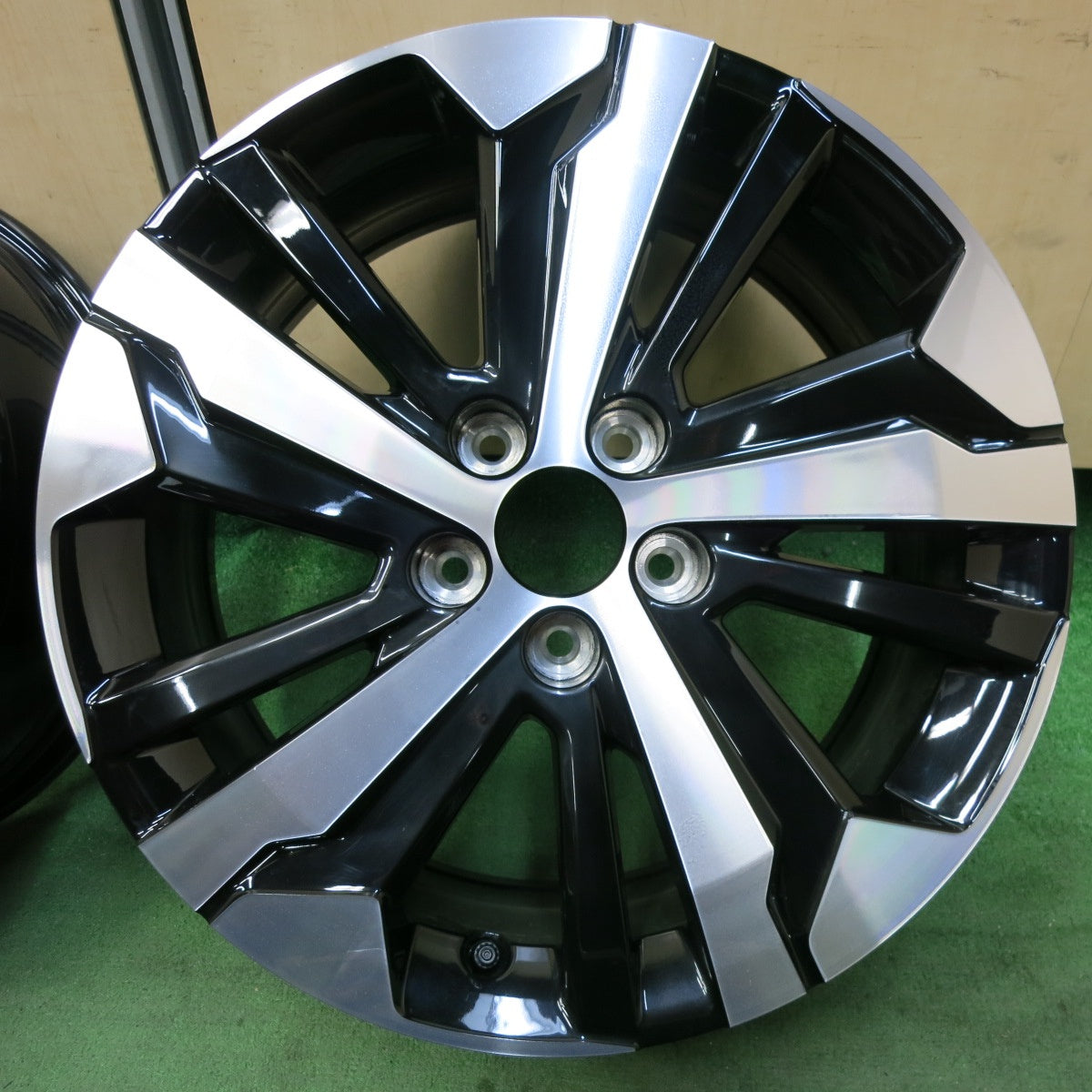 新車外し★プジョー リフター GT 純正 ホイール 17インチ 17×7J PEUGEOT PCD108/5H★5041806SYホ