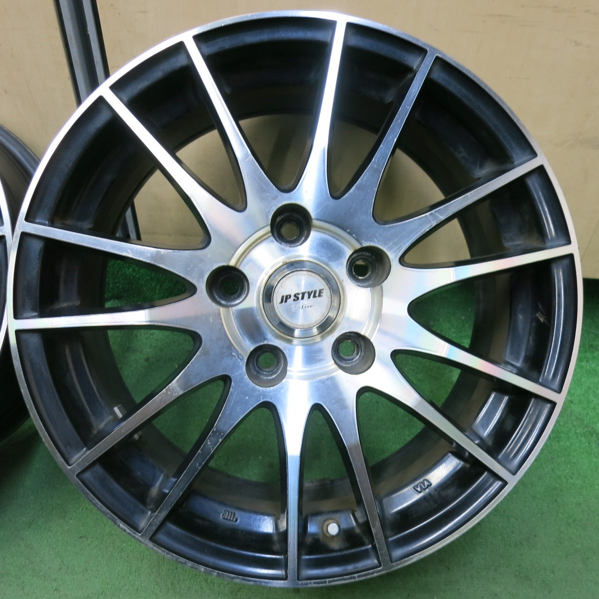 4本価格★JP STYLE V-Line 16インチ ホイール JPスタイル Vライン 16×6.5J PCD114.3/5H★5061307SYホ