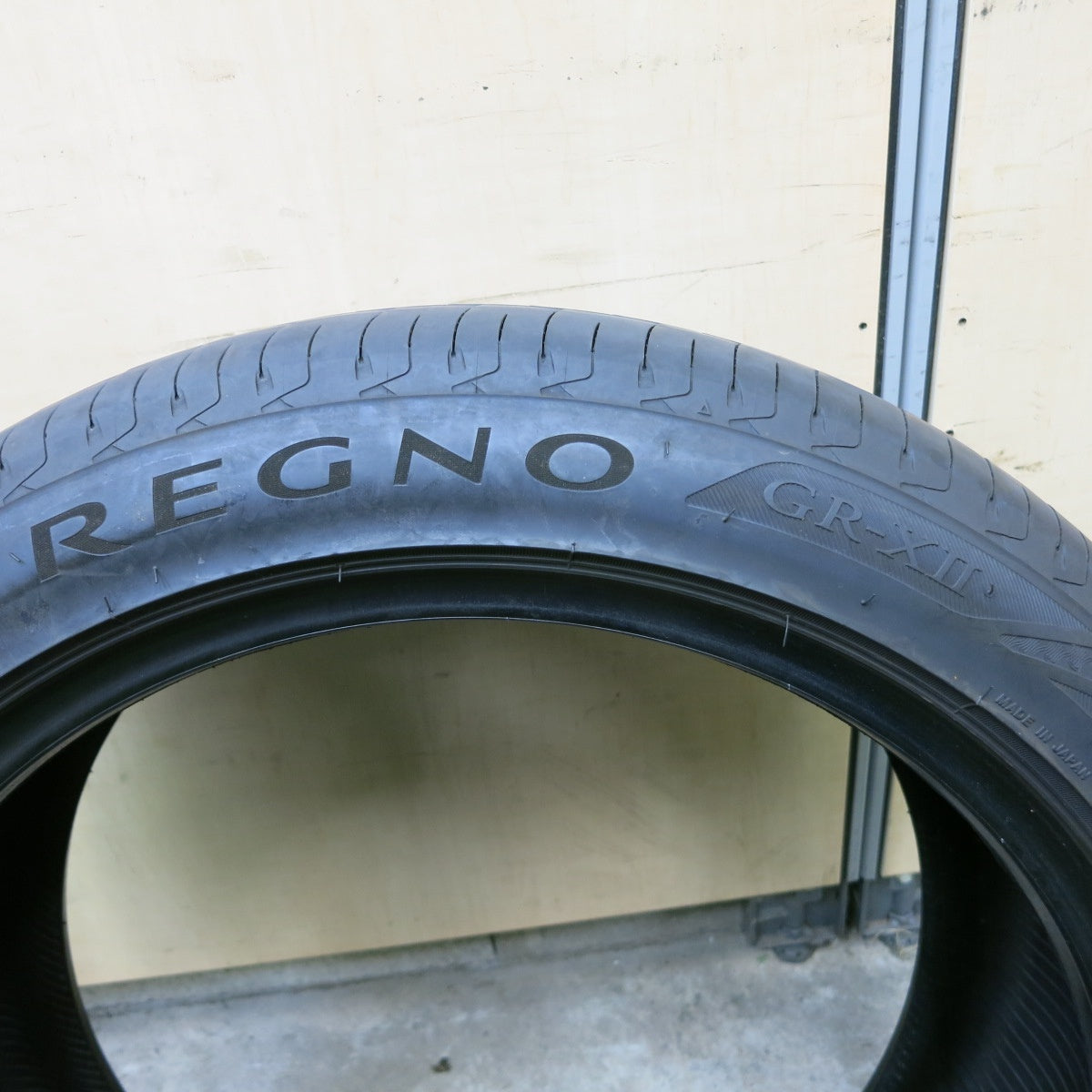バリ溝!9.5分!1本★225/45R18 ブリヂストン レグノ GR-X2 タイヤ 18インチ オデッセイ ヴェゼル クラウン 等★5051602ナノタ