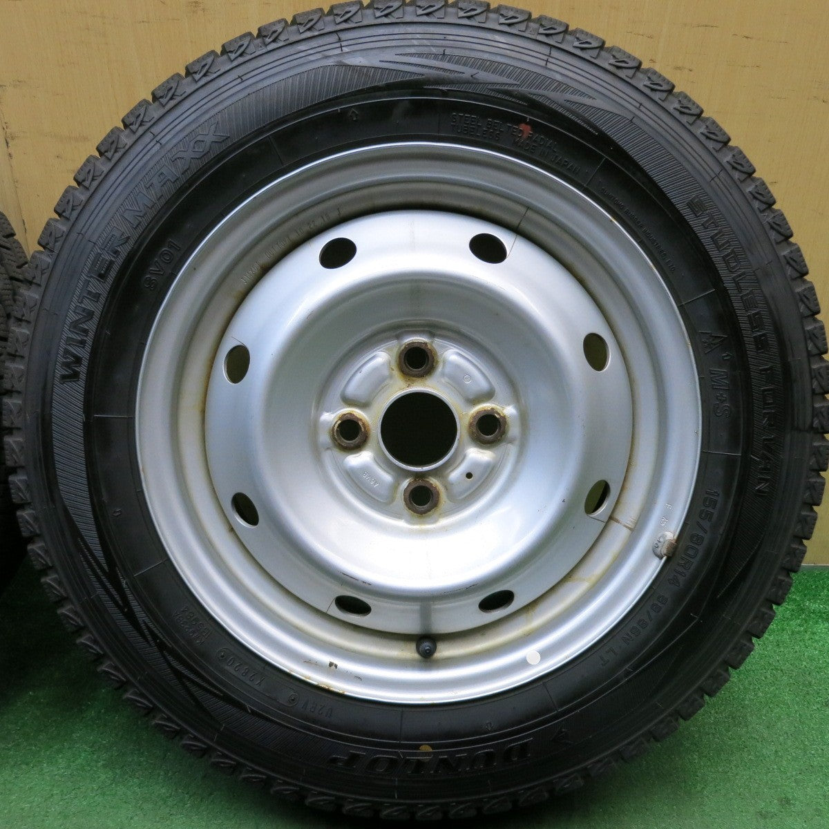 バリ溝!9.5分★トヨタ サクシード 純正 TOPY スチール 155/80R14 88/86N スタッドレス ダンロップ ウインターマックス SV01 14インチ PCD100/4H★5080203HAス