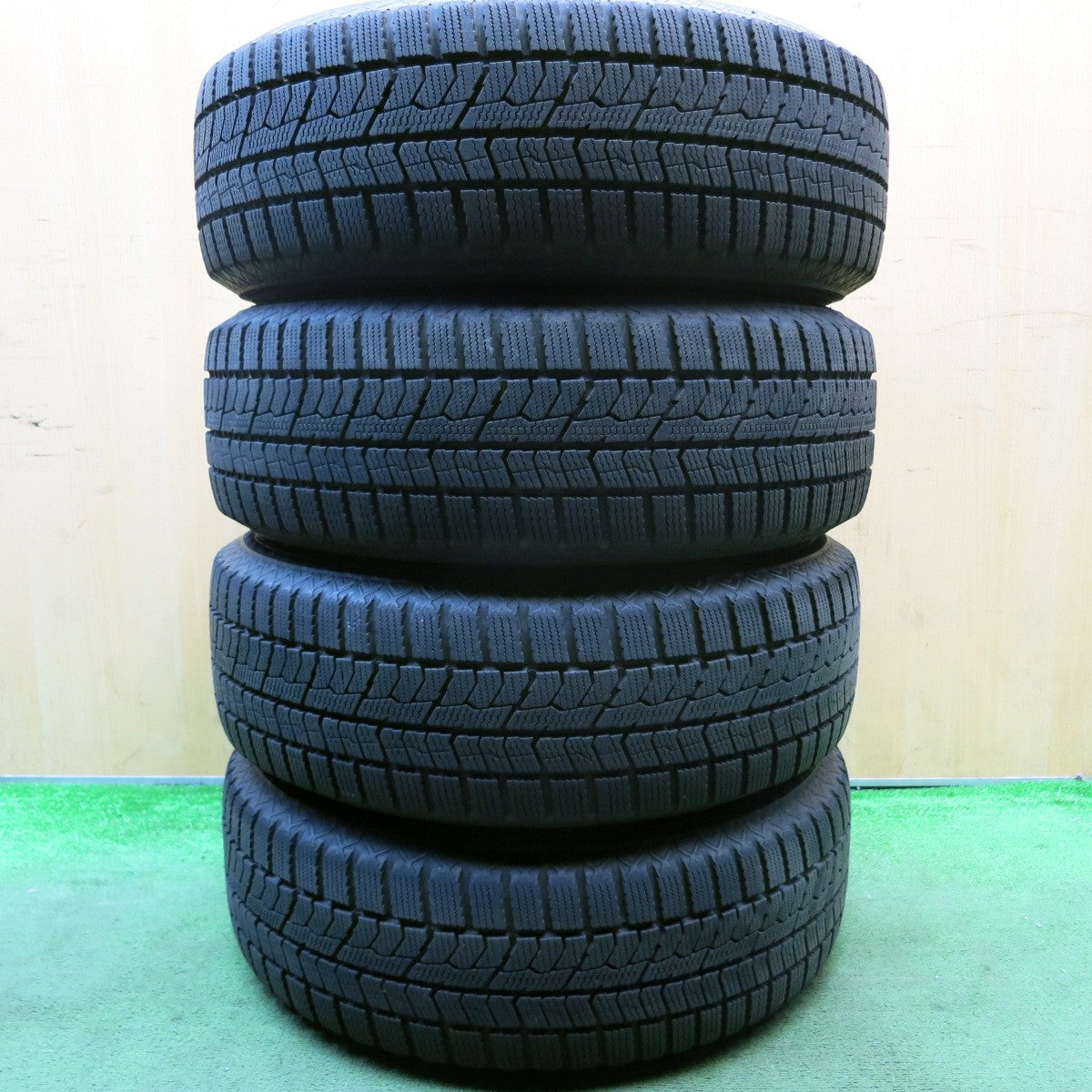 バリ溝!22年!キレイ!9.5分★STEALTH RACING SPEC-02 195/65R15 スタッドレス トーヨー オブザーブ GIZ2 ステルス レーシング 15インチ PCD100/4H★5100403HAス
