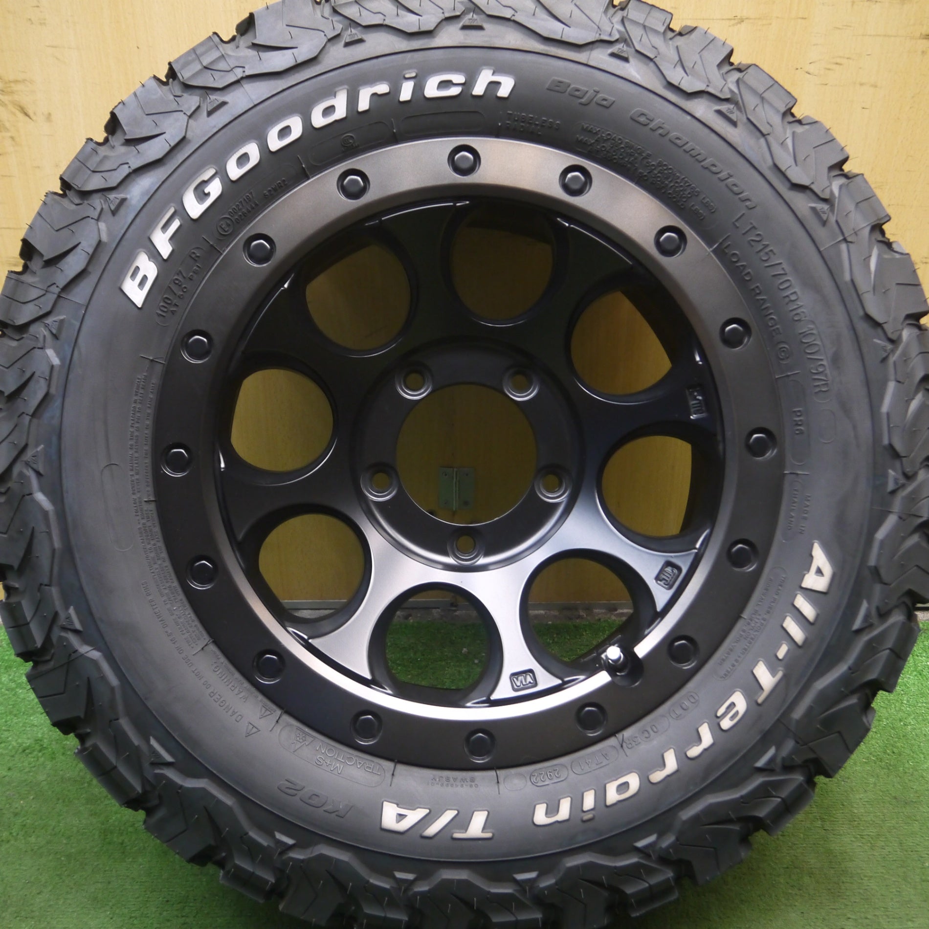 送料無料* 未使用！22年☆215/70R16 BFグッドリッチ All-Terrain T/A 