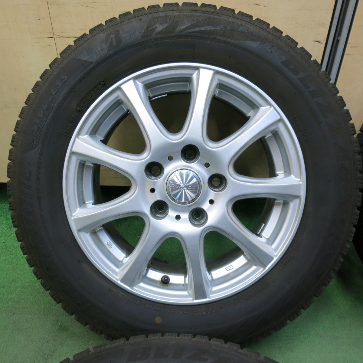 バリ溝!22年!キレイ!8.5分★スタッドレス 195/65R15 ブリヂストン ブリザック VRX2 DUFACT デュファクト 15インチ PCD114.3/5H★5043012SYス